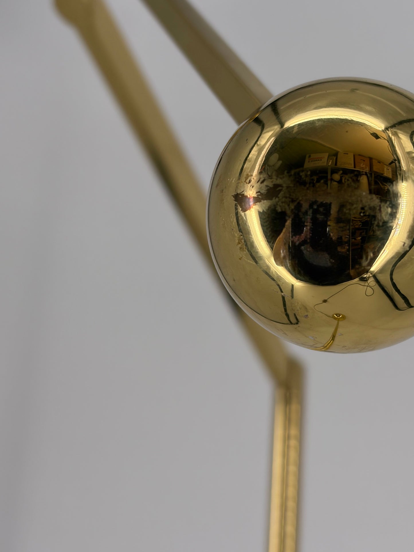 Balance Stehlampe. mit Schwenkarm von Sölken Leuchten in gold, Deutschland 1980er