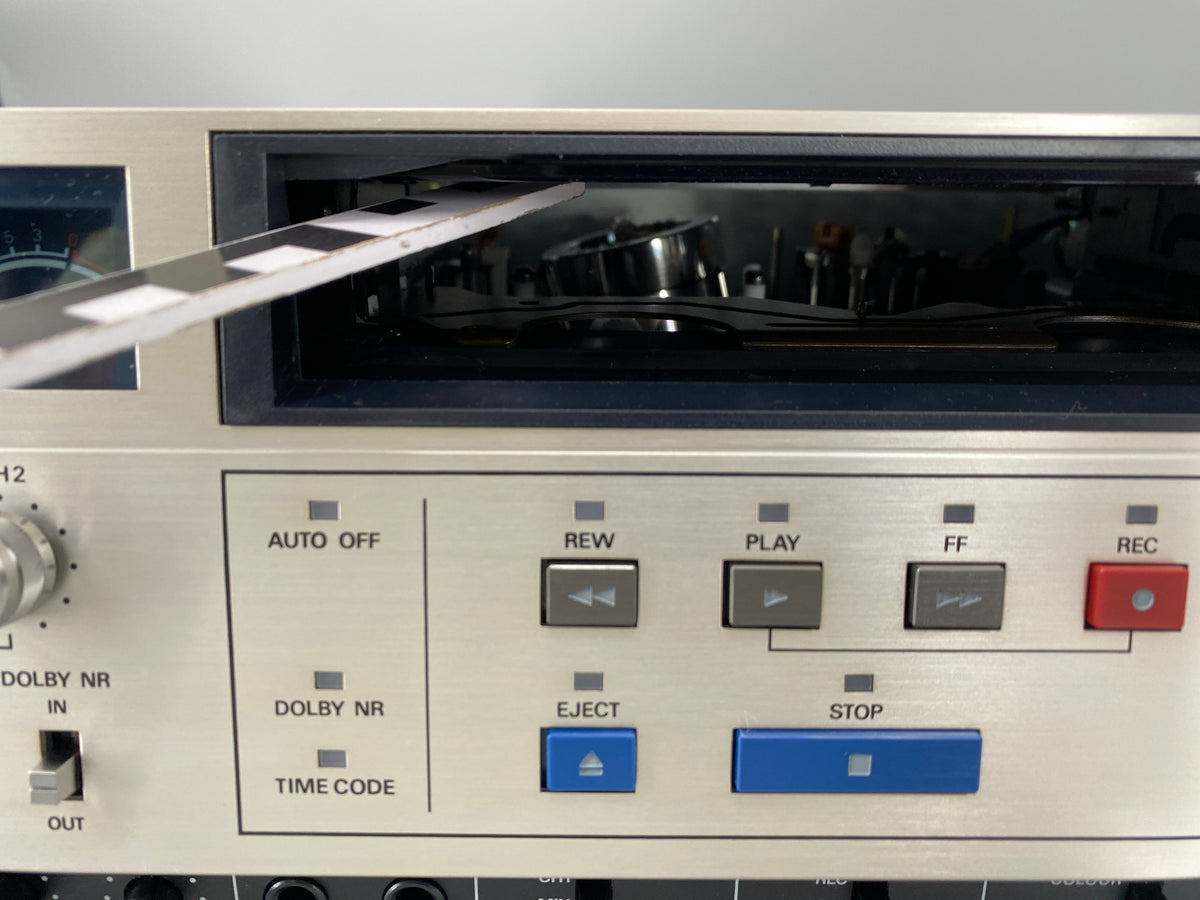 Unbenutzter Profi Videorecorder PANASONIC AG 6200 für PAL /NTSC in der orginal Verpackung, Japan 1980er