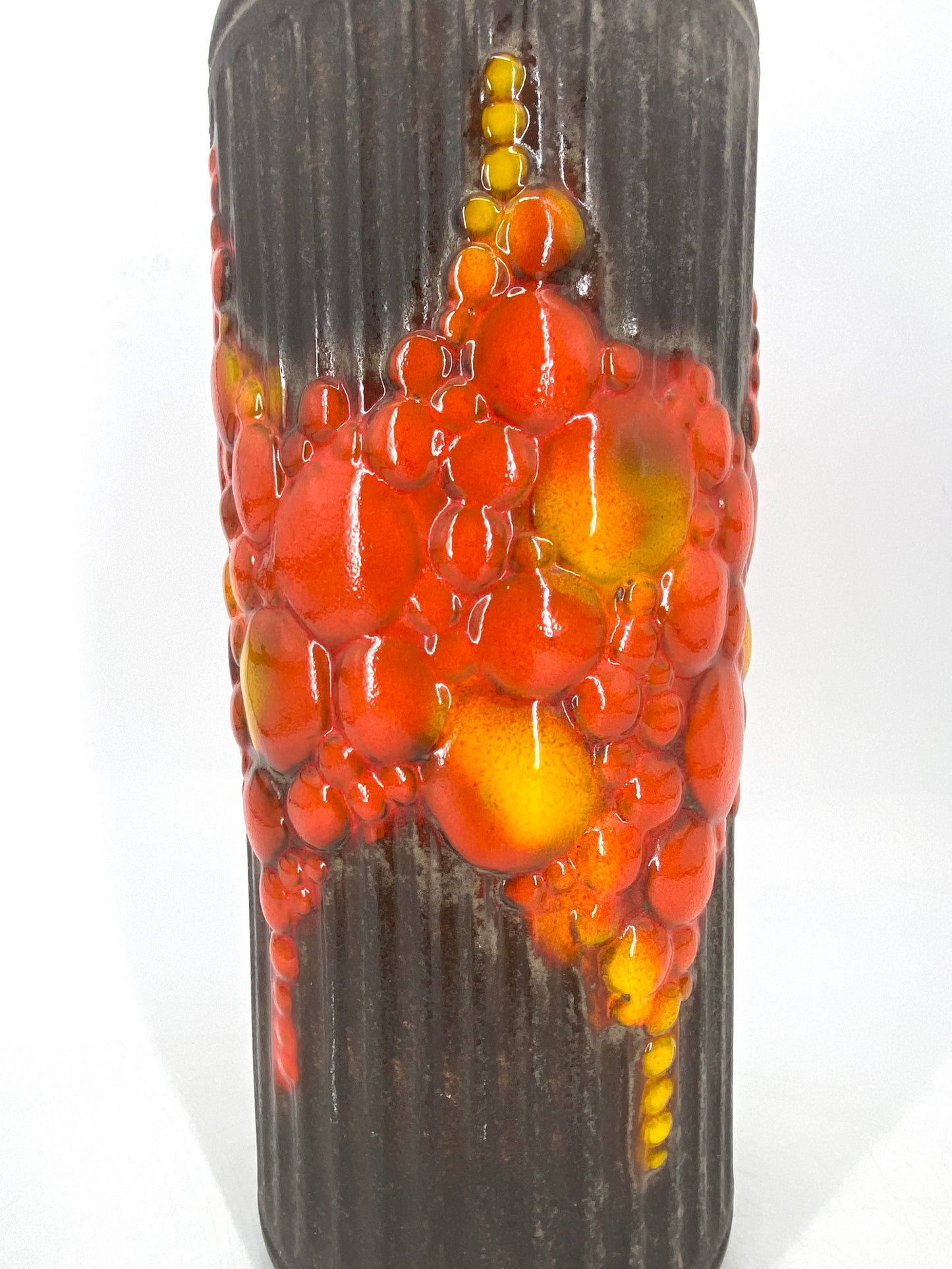 Aussergewöhnliche Fat Lava Bodenvase markiert mit "Austria" um 1960