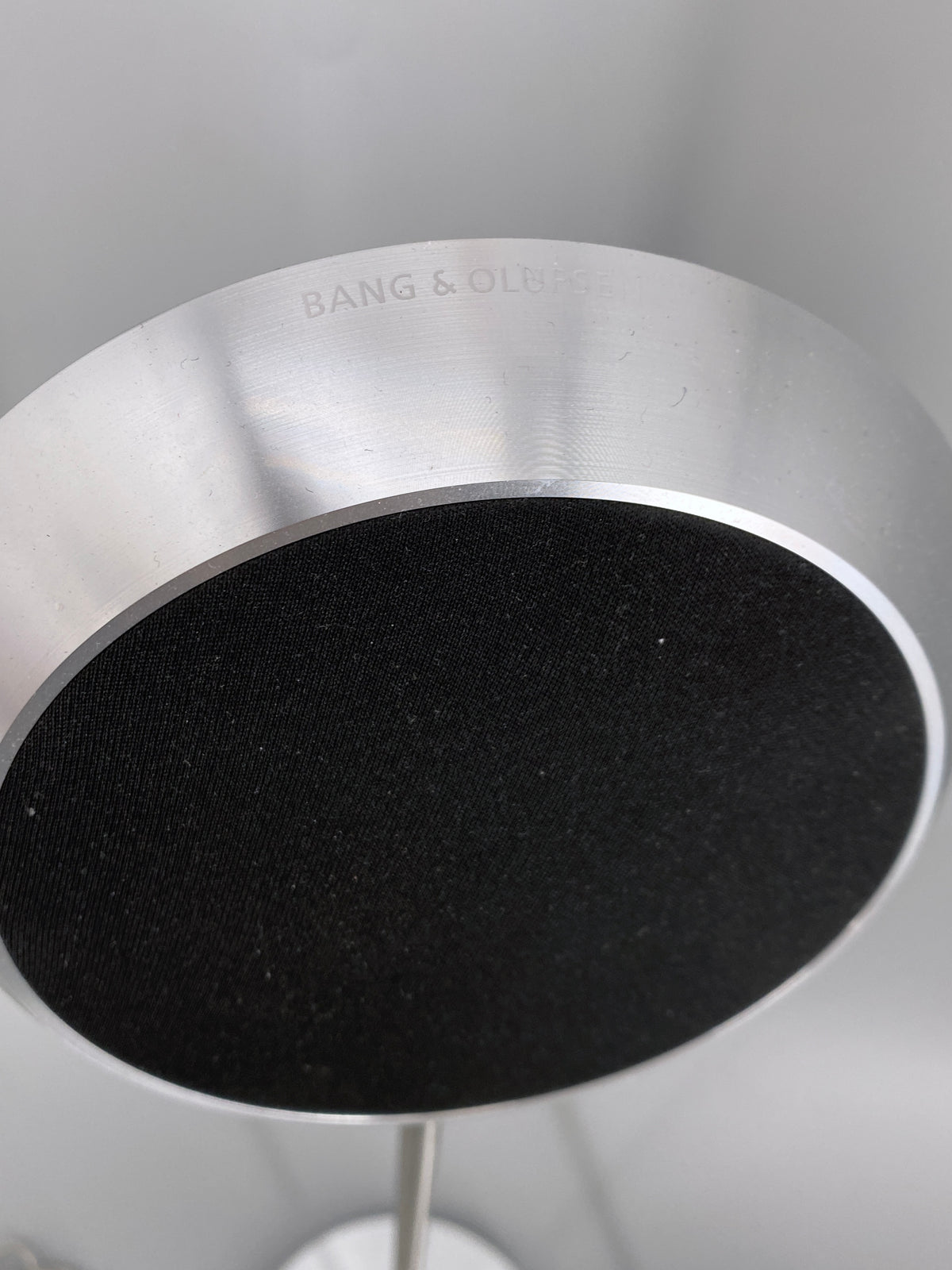 Hochwertiges Soundsystem bestehend aus BeoCenter 2 und BeoLab 14 von Bang und Olufsen, Dänemark