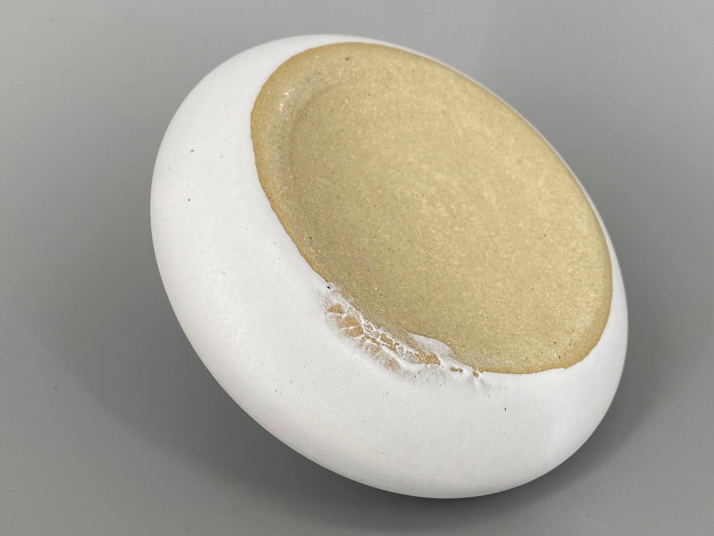 Vintage Vase mit matter Glasur
