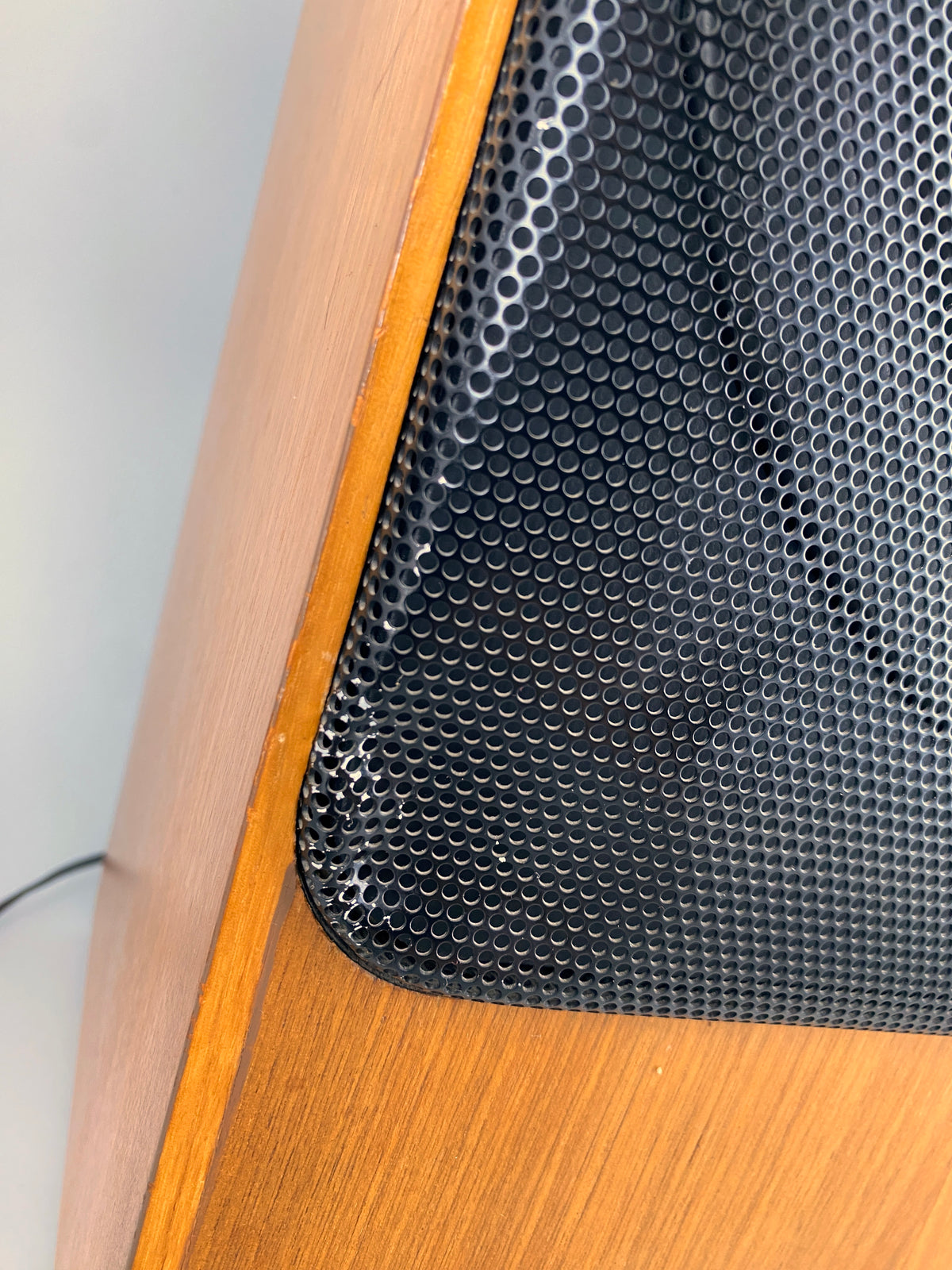 Ein Paar 3-Wege Lautsprecher Typ L1030 in Nussbaumfurnier von Dieter Rams für BRAUN, Deutschland 1970er