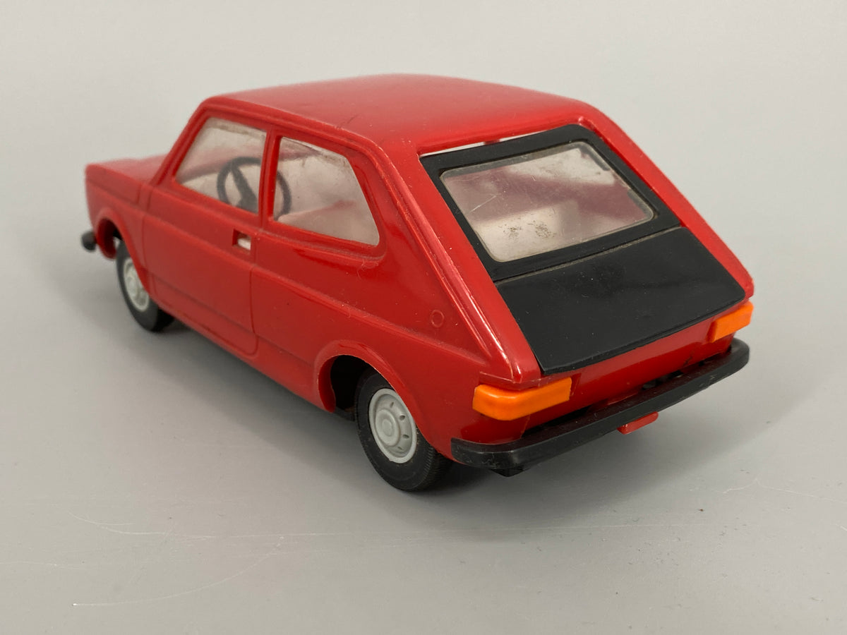 Modellauto FIAT 127 in Rot von der VEB Anker Mechanik, DDR, 1970er