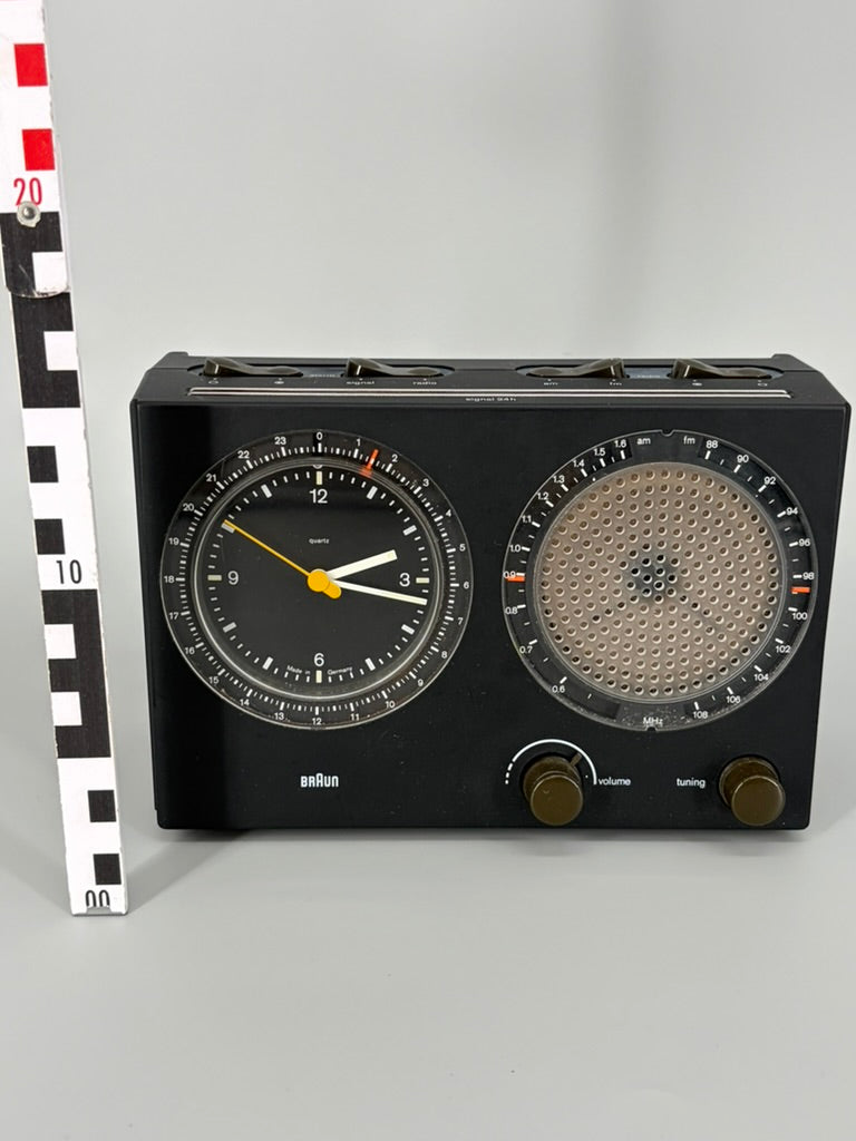 Radiowecker von Dieter Rams für BRAUN, Deutschland 1981