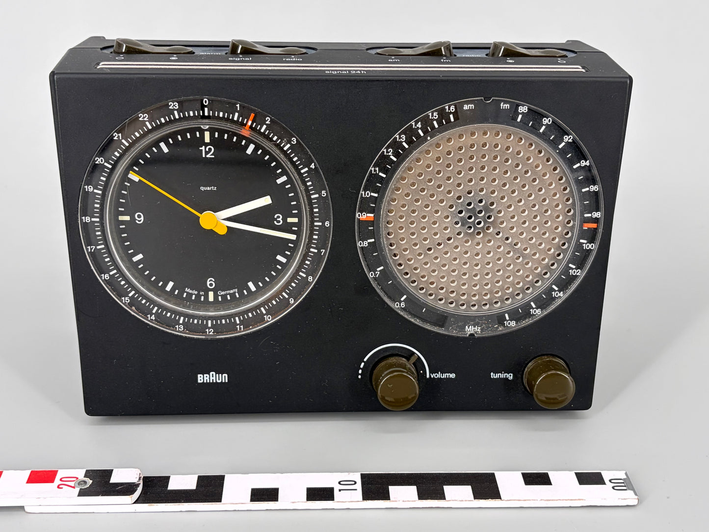 Radiowecker von Dieter Rams für BRAUN, Deutschland 1981