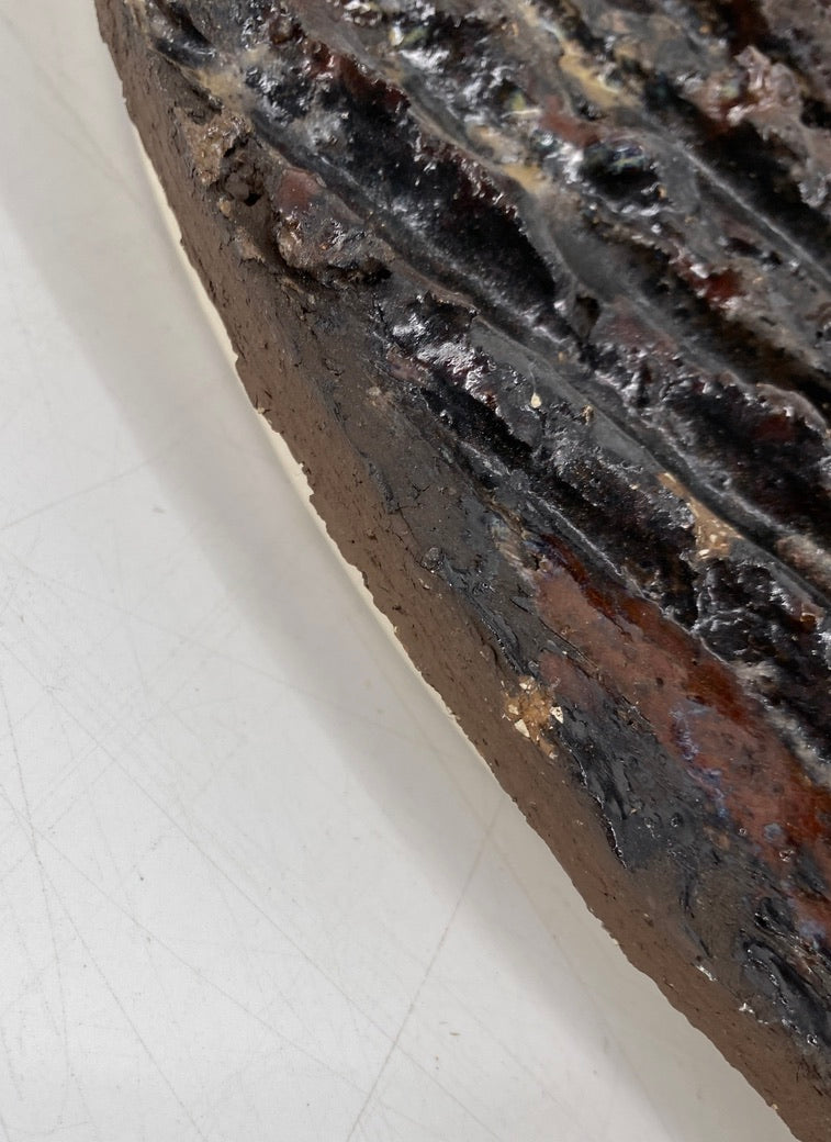 Wandobjekt aus glasierter Keramik, unsigniert