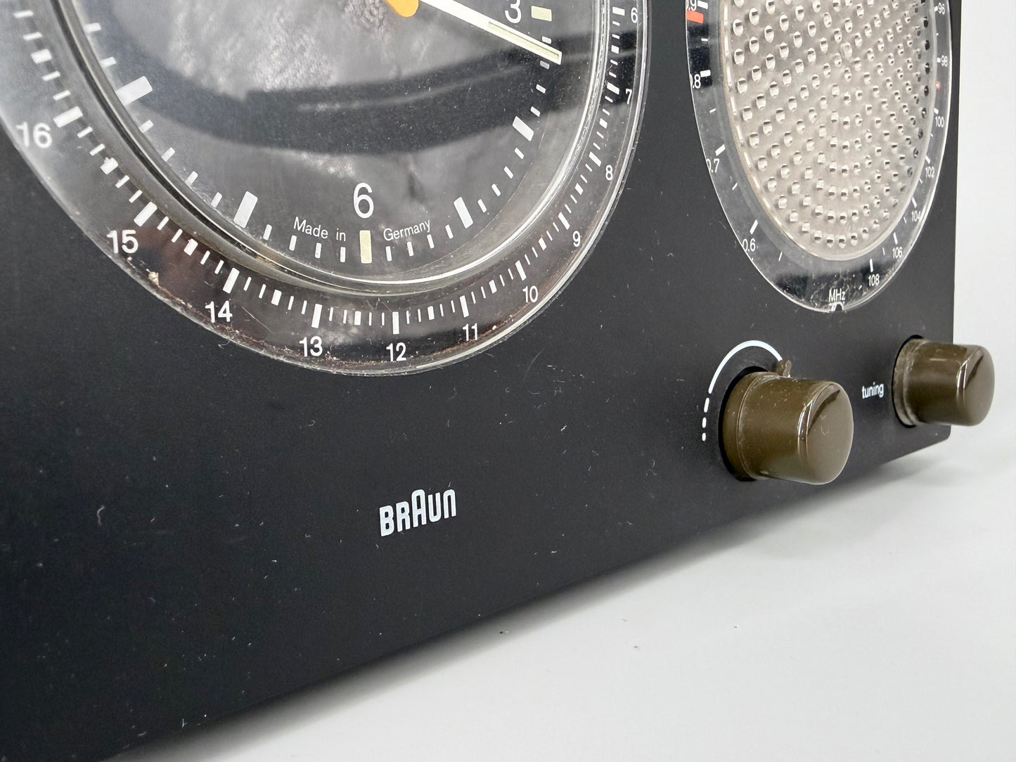Radiowecker von Dieter Rams für BRAUN, Deutschland 1981