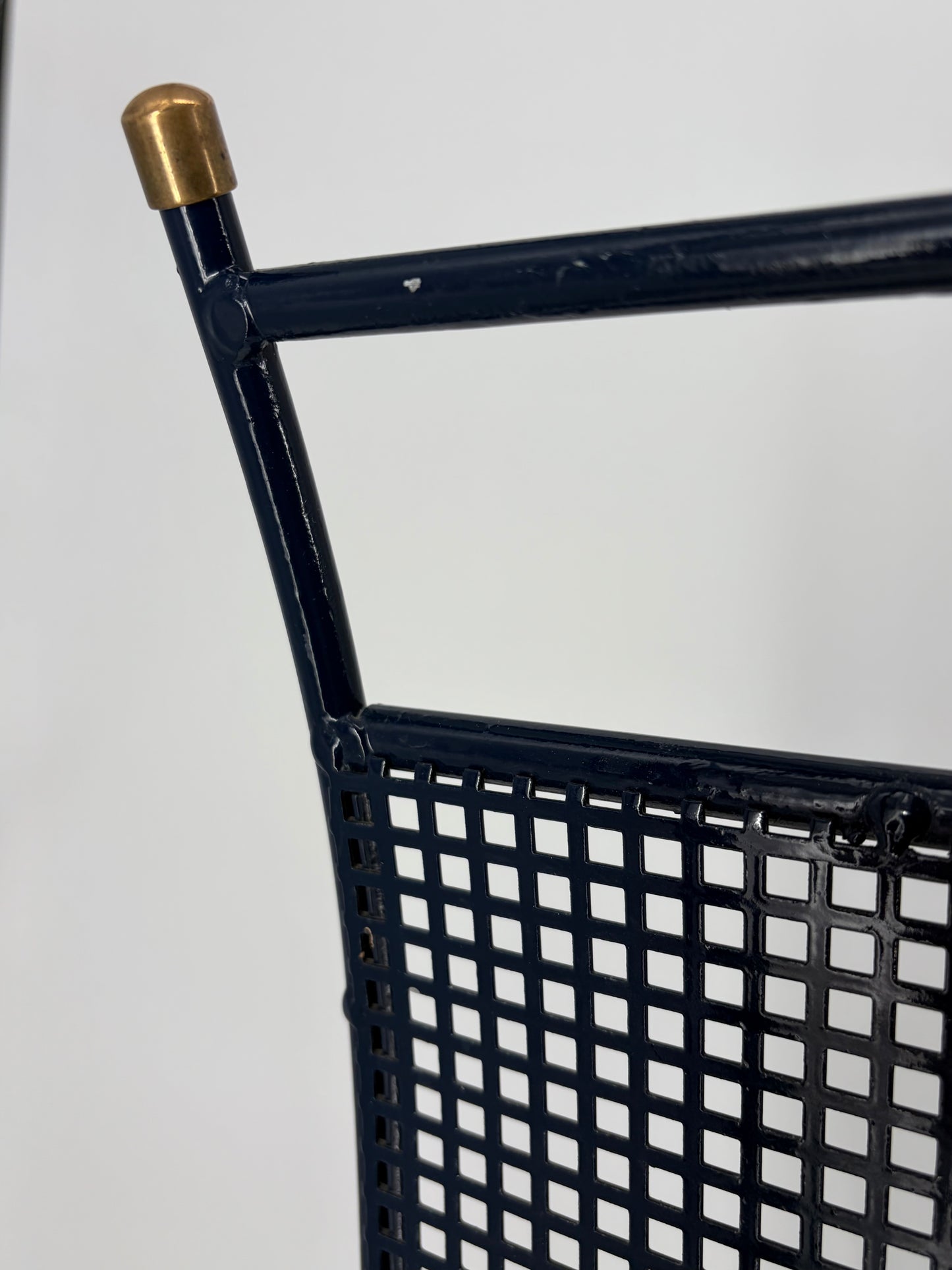 Hochwertiges Set Postmoderner Gartenmöbel, 2 Stühle und ein Tisch 1980er
