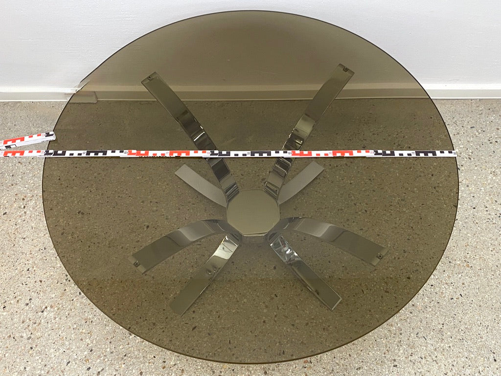 Space Age Design Couchtisch mit Rauchglasplatte und Chromgestell, 1970er