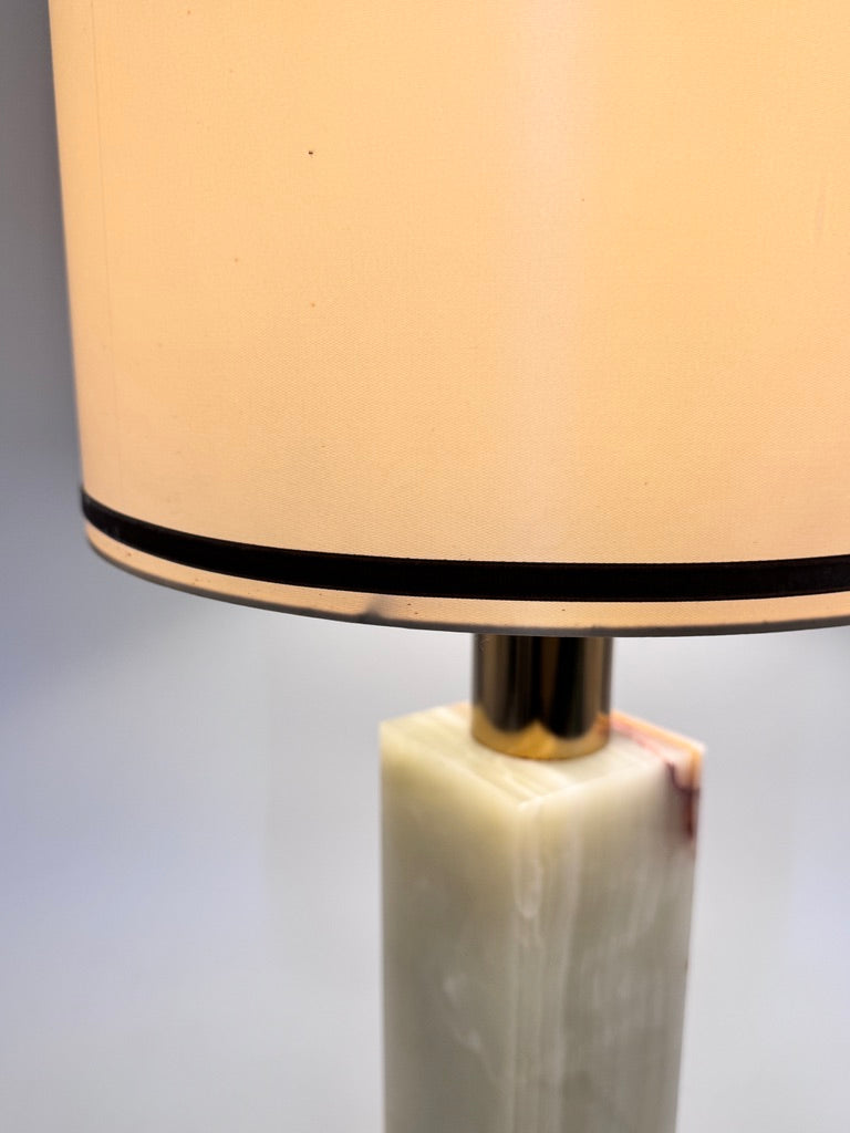 Tischlampe mit Stoffschirm und Sockel aus Onyx, um 1960/1970