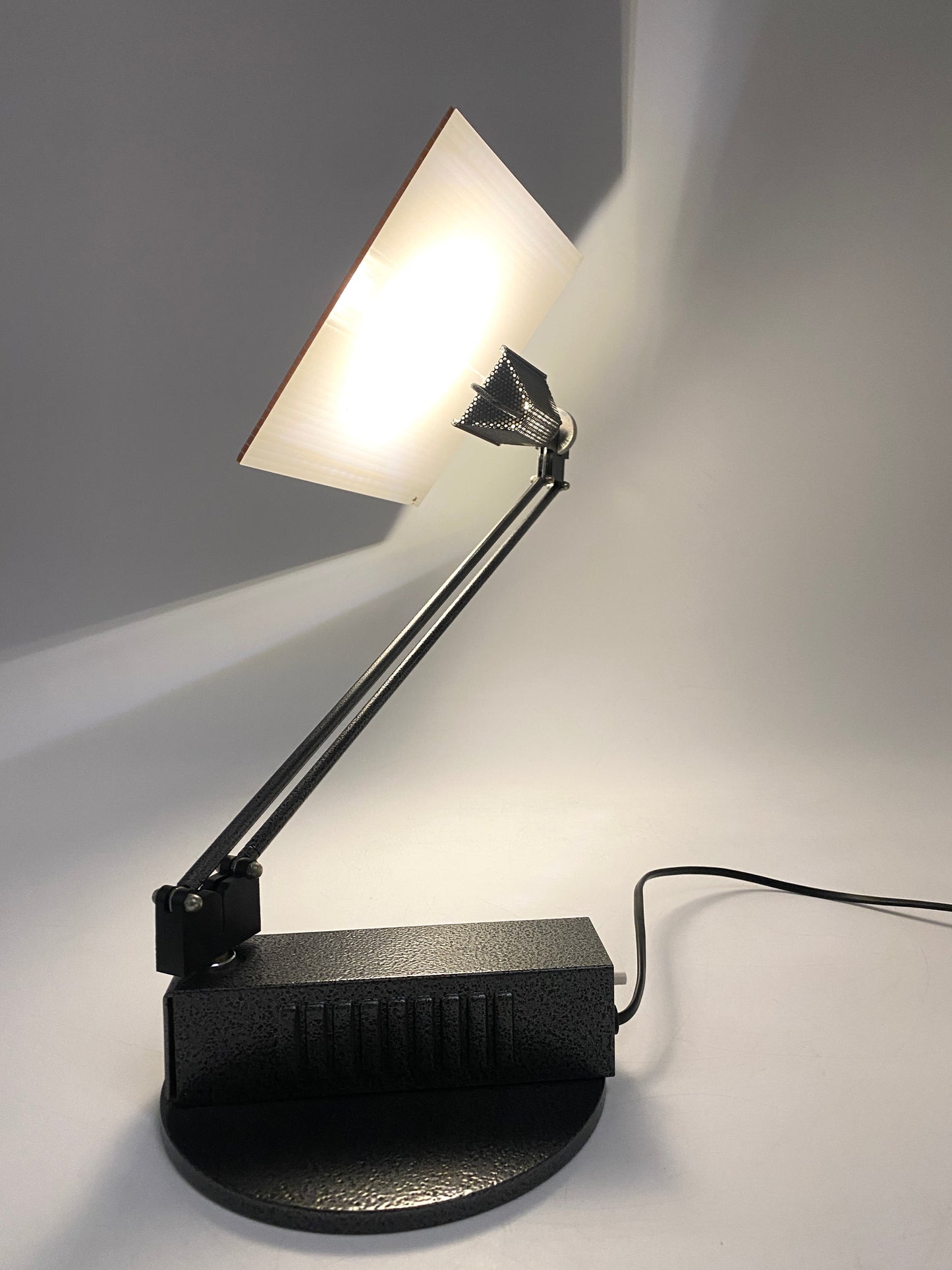 Postmoderne Tischlampe "W.O." von Sacha Ketoff für Aluminor, Frankreich 1985