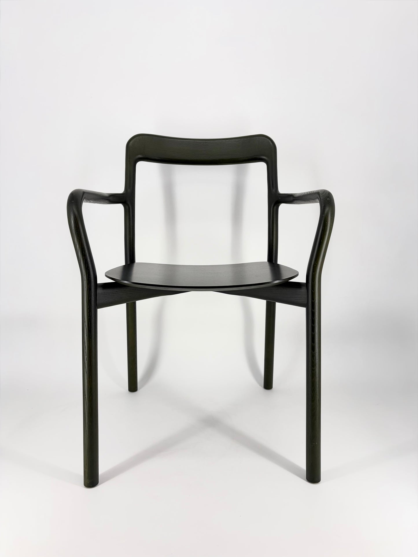 BRANCA Armlehnenstuhl aus Eschenholz- zeitgenössisches Design von Sam Hecht und Kim Collin für Mattiazzi, Italien 2010er