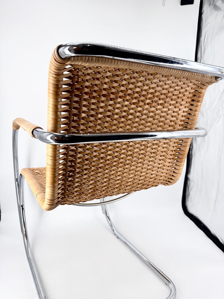 Bauhaus Design Freischwinger Stuhl D42/MR20 mit Armlehne von Mies van der Rohe für TECTA, Deutschland