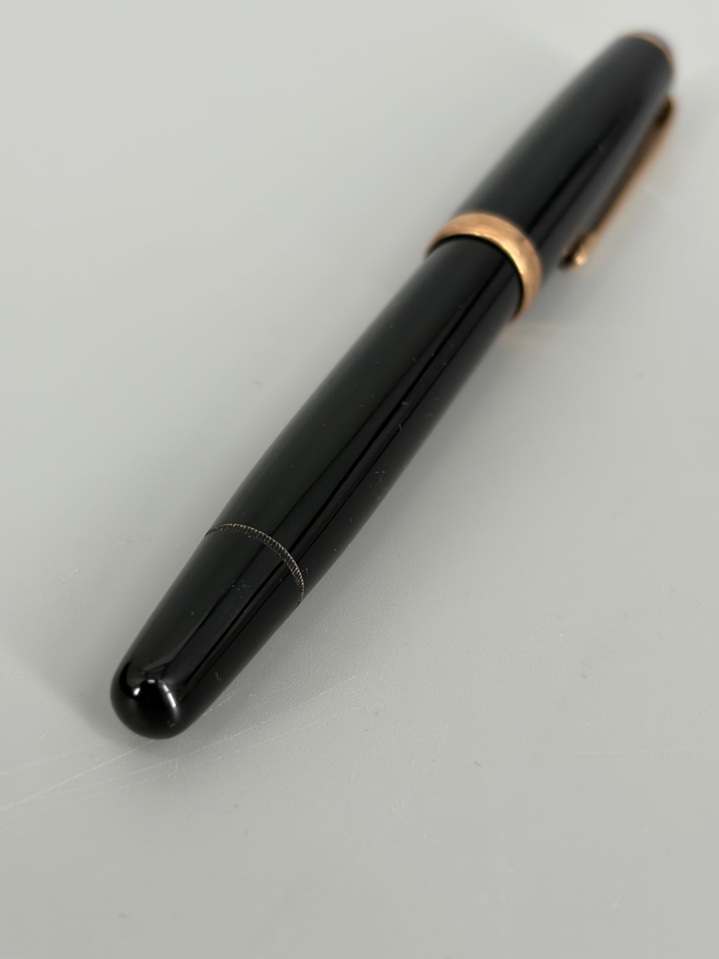 Seltener Montblanc Kolbenfüller 344-D mit 24 Karat Goldfeder und seltener blauer Logo-Kappe, Deutschland 1958