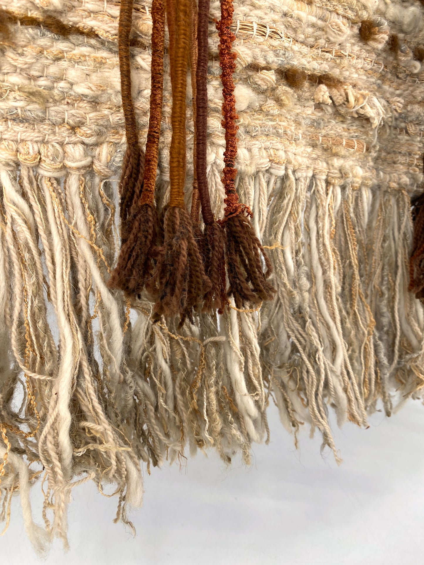 Geknüpftes Wandbild eines Banyan-Feigenbaums der Künstlerin Val Krohn, Hawaii 1980er