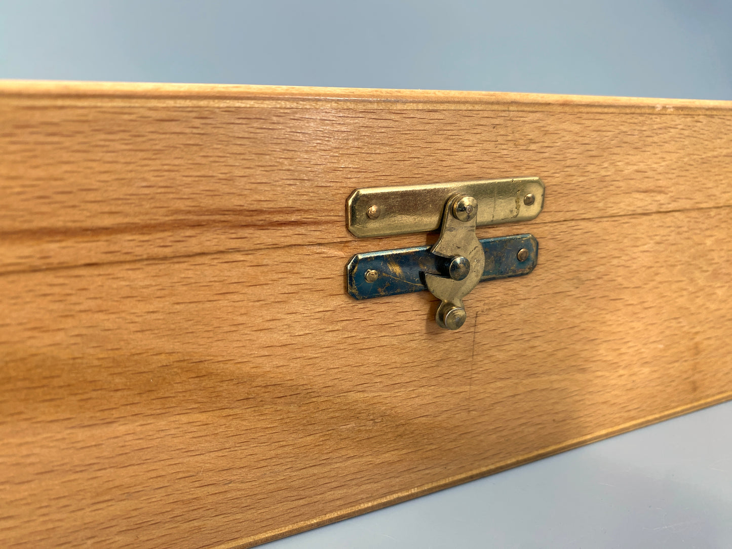 Vintage Holzschatulle mit Fingerzinken Eckverbindung