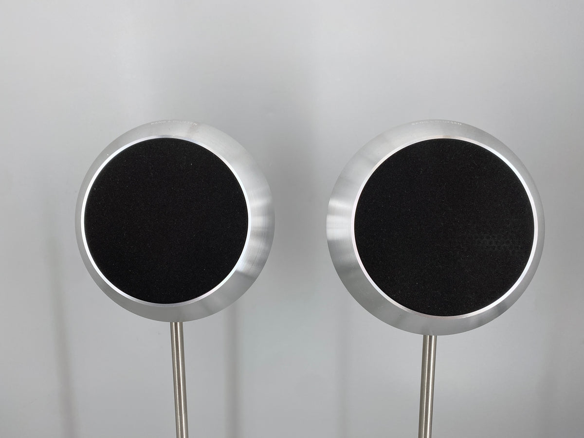 Hochwertiges Soundsystem bestehend aus BeoCenter 2 und BeoLab 14 von Bang und Olufsen, Dänemark