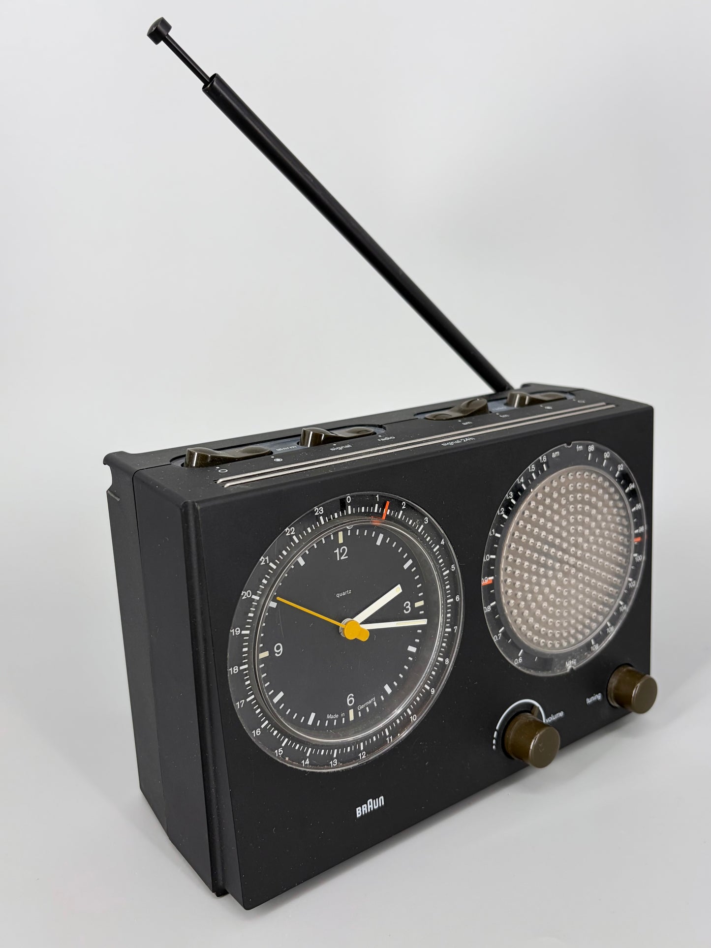 Radiowecker von Dieter Rams für BRAUN, Deutschland 1981