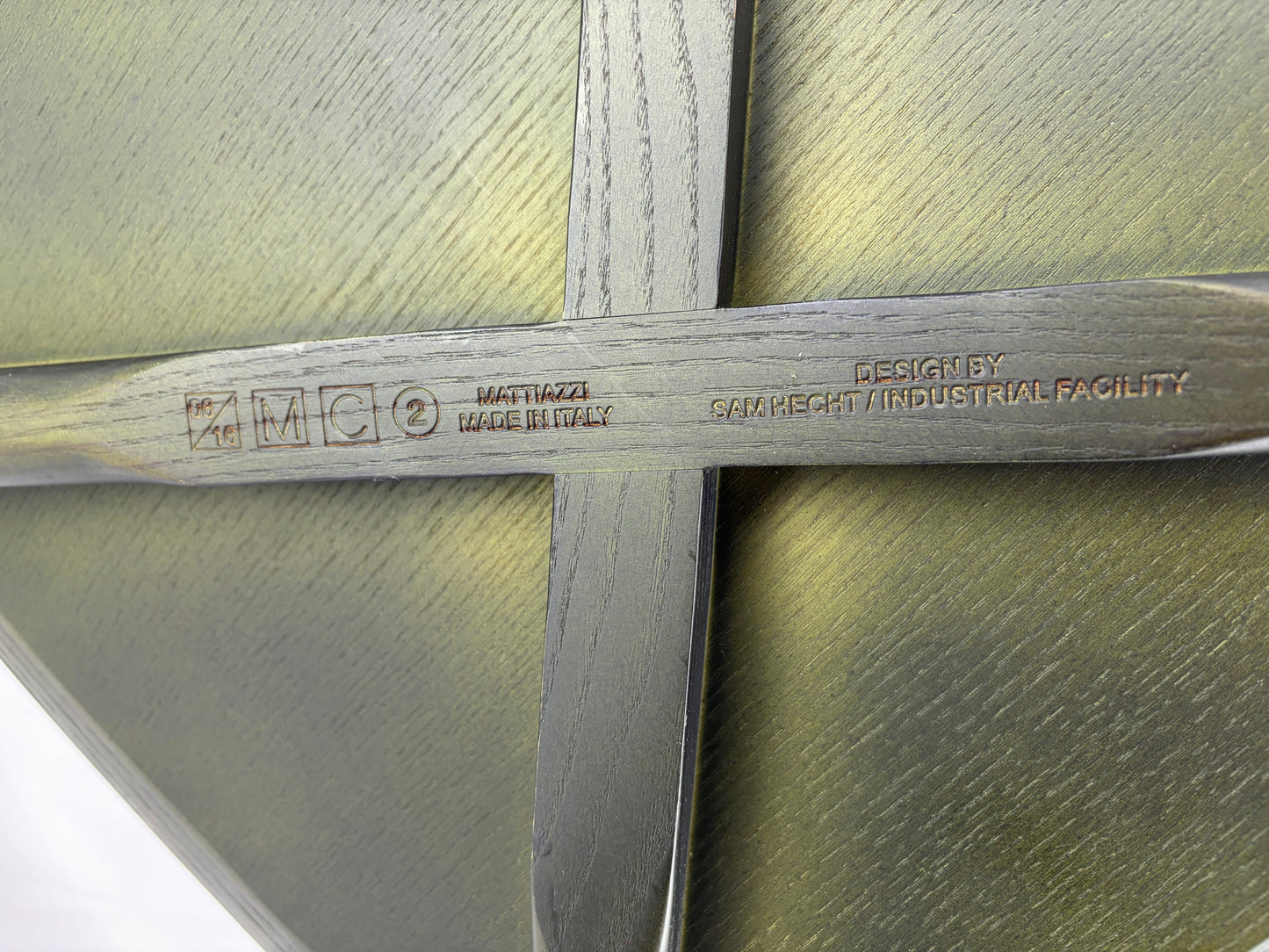 BRANCA Armlehnenstuhl aus Eschenholz- zeitgenössisches Design von Sam Hecht und Kim Collin für Mattiazzi, Italien 2010er