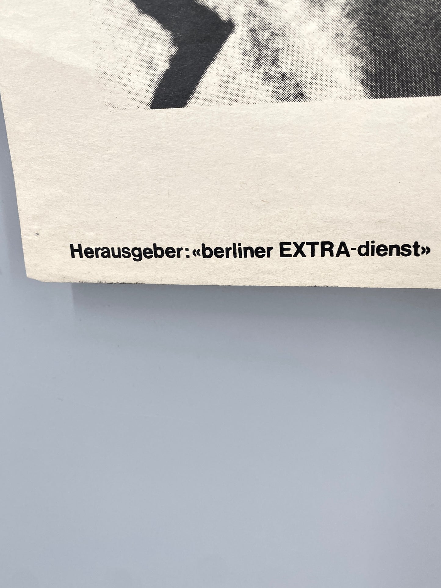 Plakat, berliner EXTRA-dienst. Nieder mit dem Faschischten-Putsch/Die Volksfront lebt.