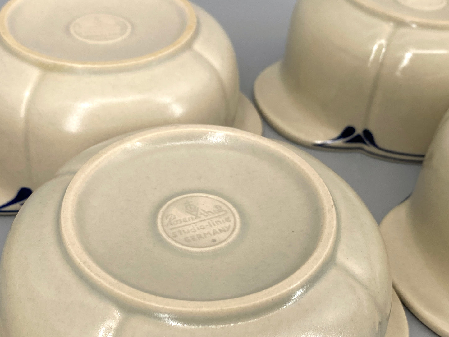 30 Teiliges Service "Form ohne Namen" Astrid von Bjørn Wiinblad für Rosenthal, 1970er