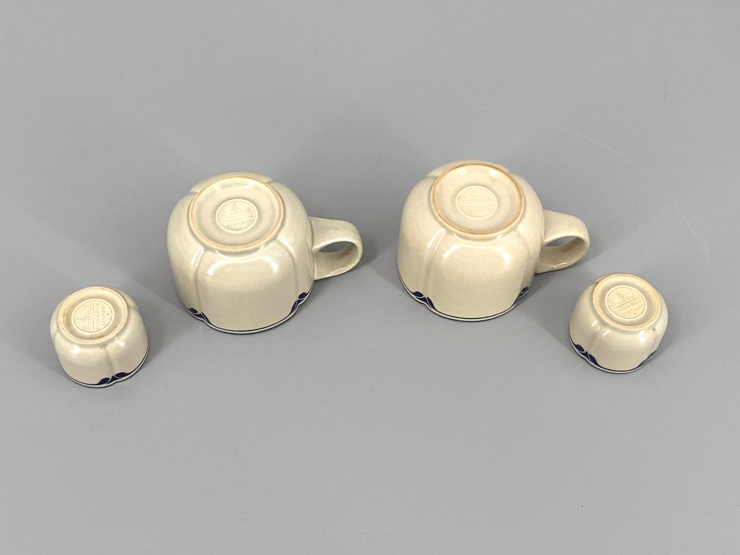 30 Teiliges Service "Form ohne Namen" Astrid von Bjørn Wiinblad für Rosenthal, 1970er