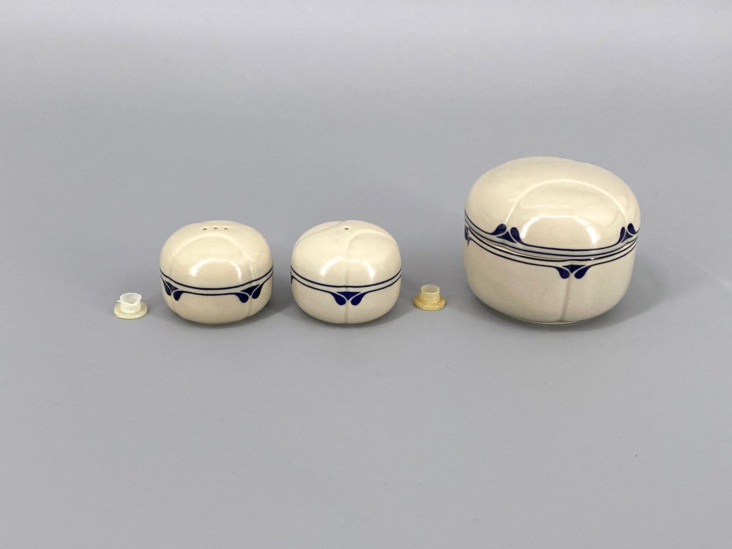 30 Teiliges Service "Form ohne Namen" Astrid von Bjørn Wiinblad für Rosenthal, 1970er