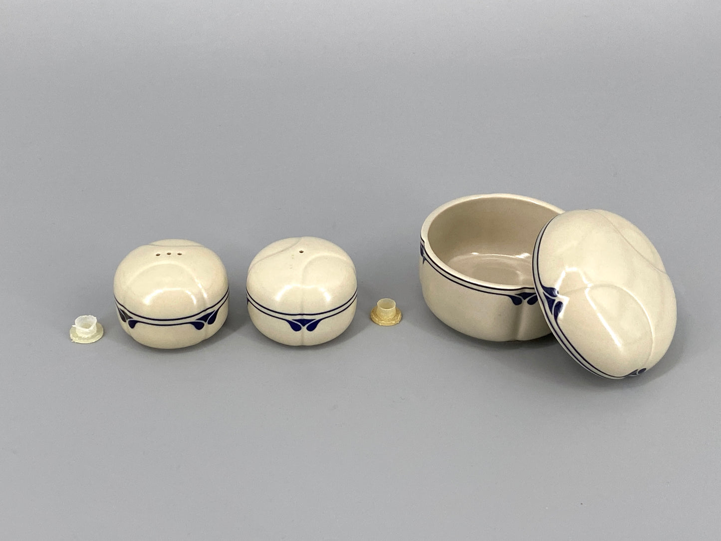 30 Teiliges Service "Form ohne Namen" Astrid von Bjørn Wiinblad für Rosenthal, 1970er