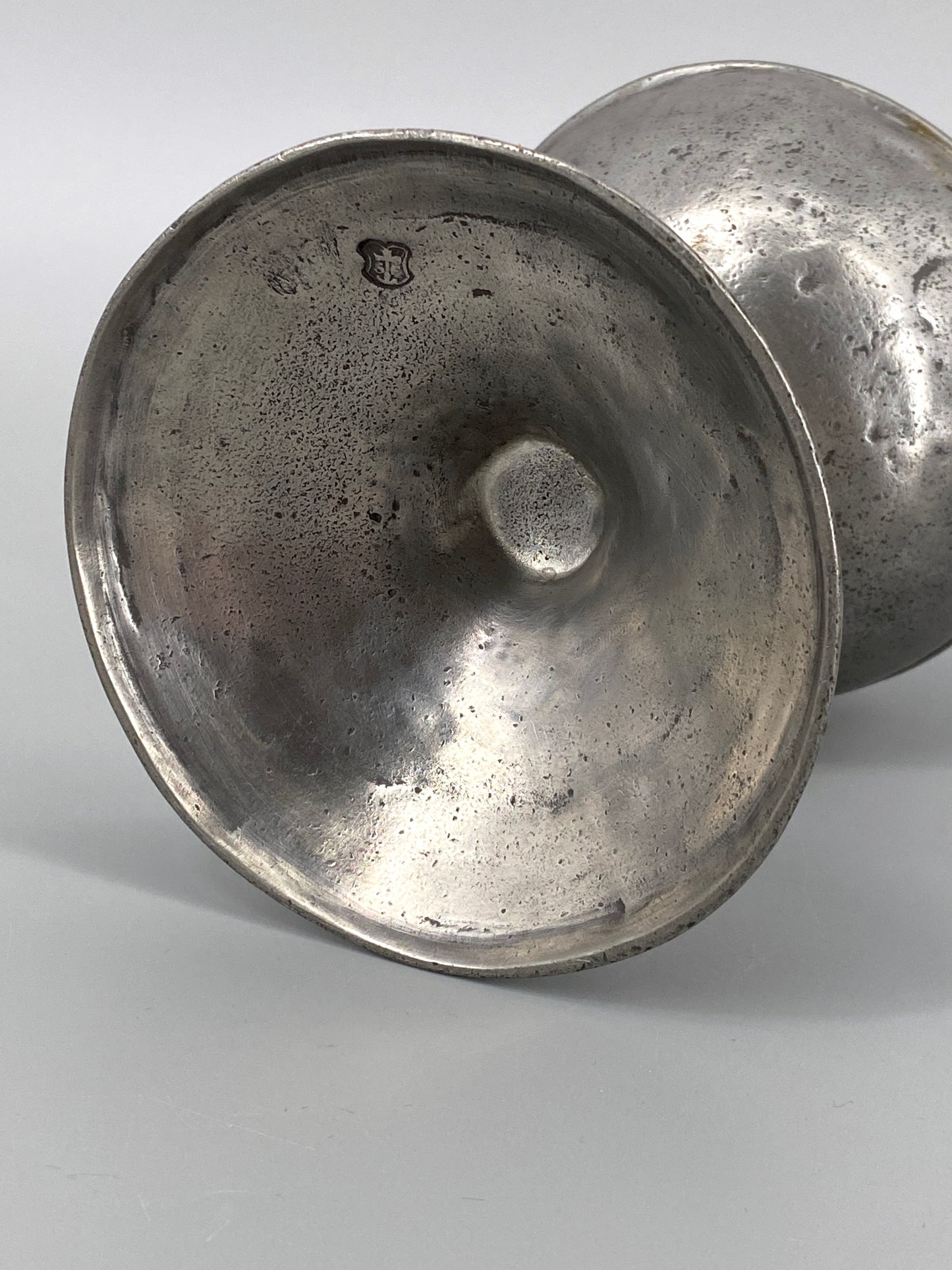antike Petroleumlampe aus Zinn, gestempelt, 19. Jhd.