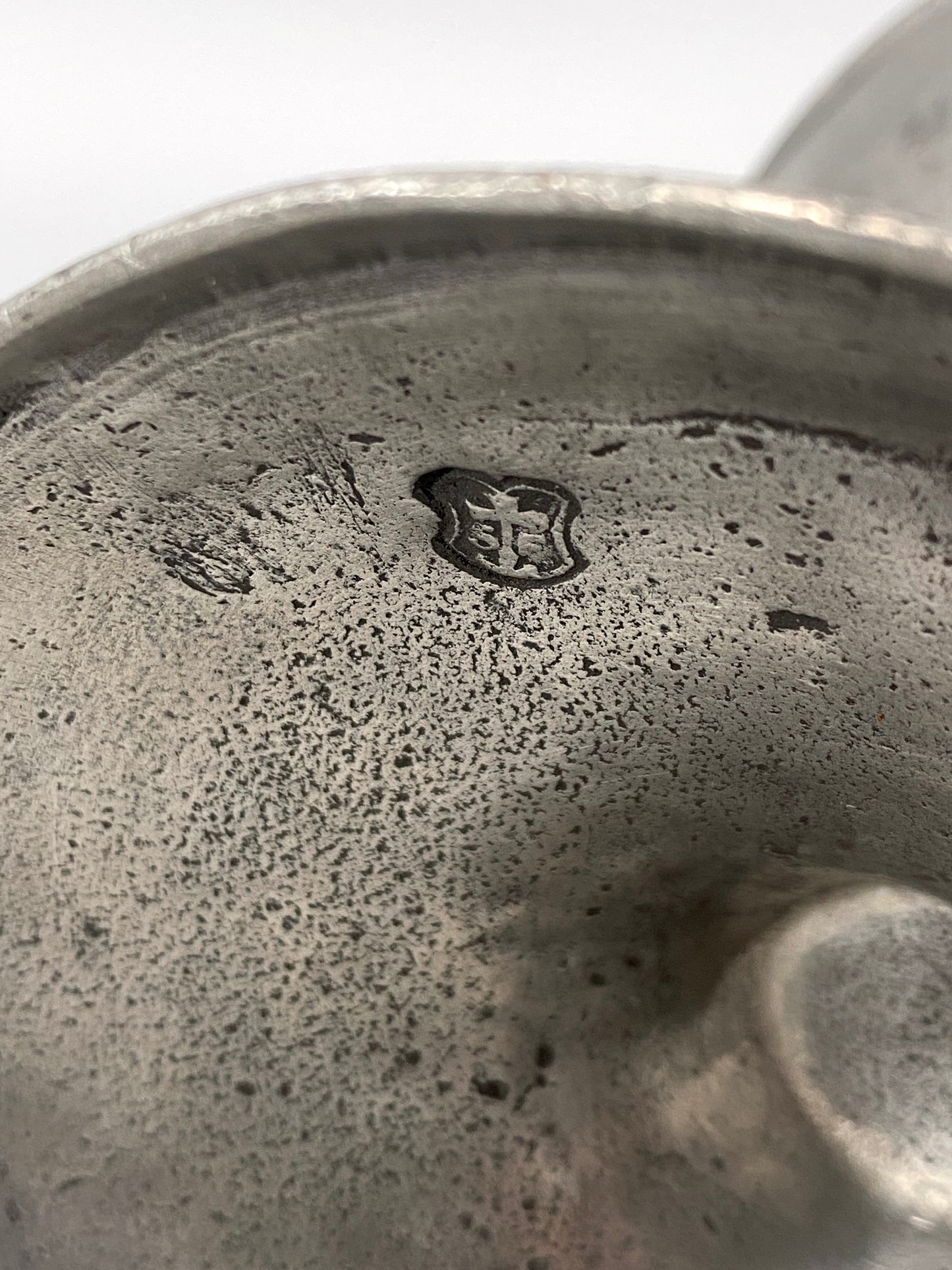 antike Petroleumlampe aus Zinn, gestempelt, 19. Jhd.