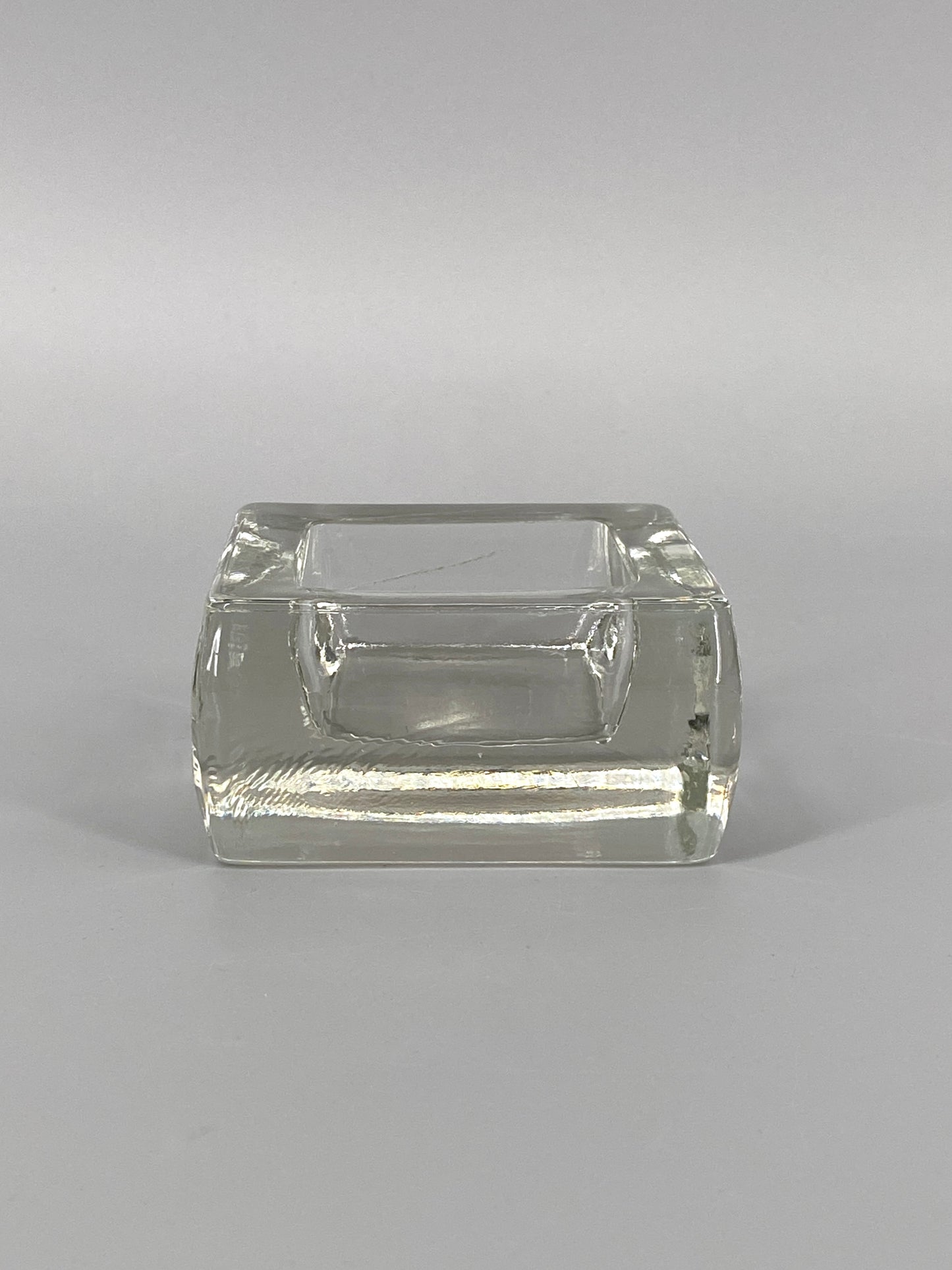 Mid Century quadratische Schale / Aschenbecher aus massivem Glas