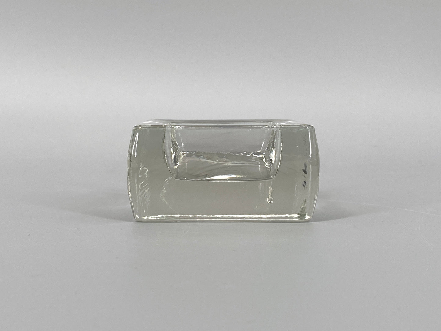 Mid Century quadratische Schale / Aschenbecher aus massivem Glas