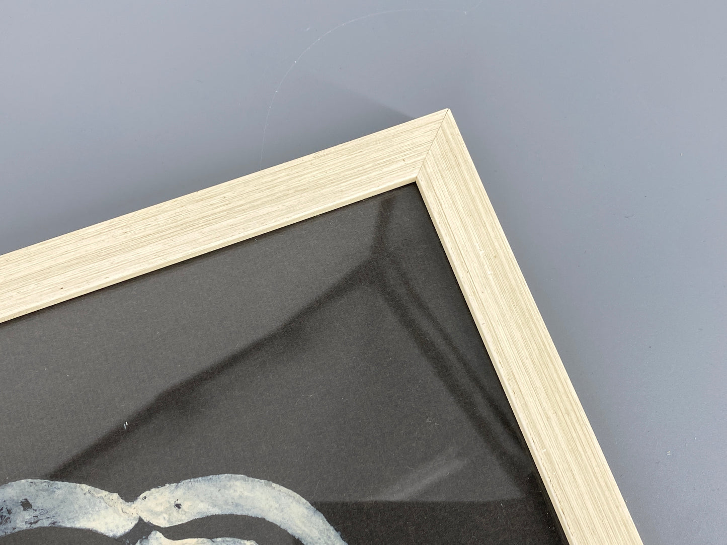 Monotypie "Engel" in weißem Rahmen gerahmt, Unikat