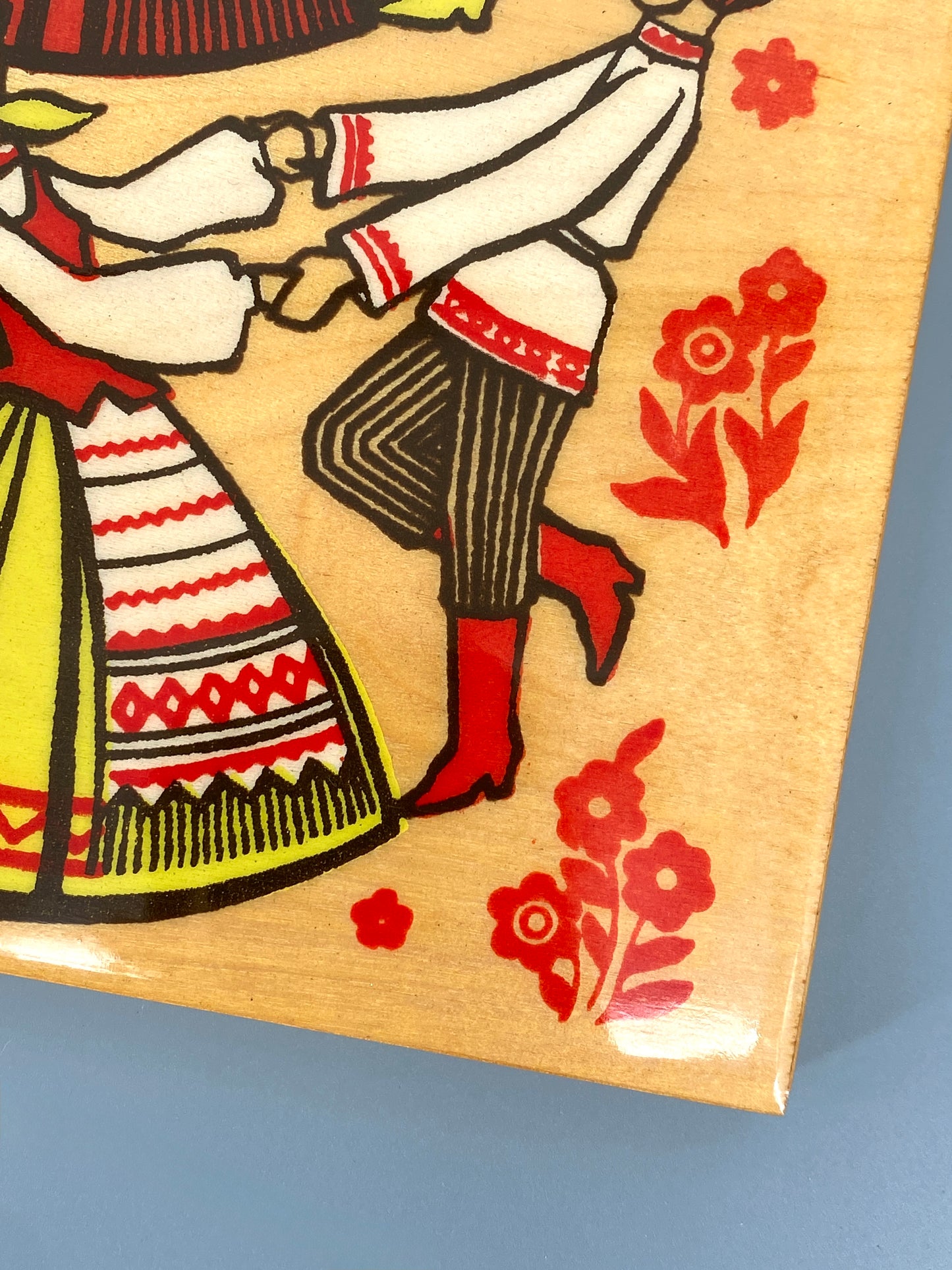 Wandbild, Holzplatte mit buntem Tanzfläche-Motiv, hergestellt in den UdSSR