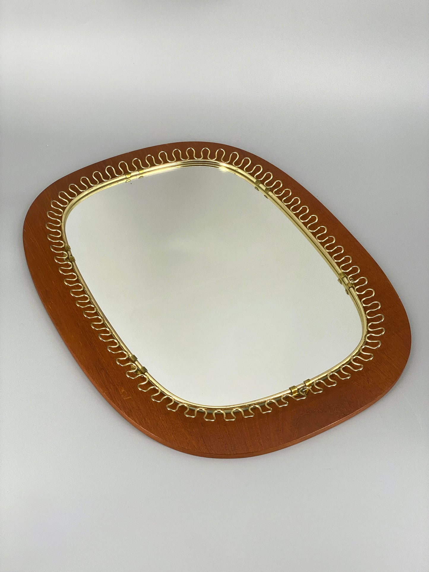 Mid Century Spiegel aus Teakholz, 1950er