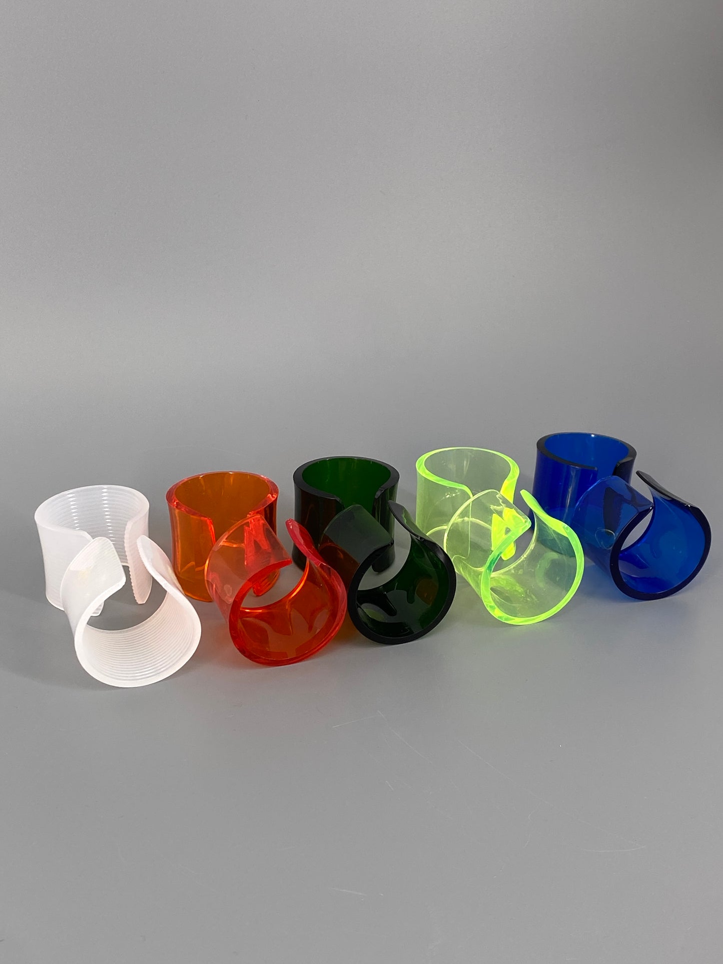 10 Bunte Serviettenringe aus Kunststoff, Vintage