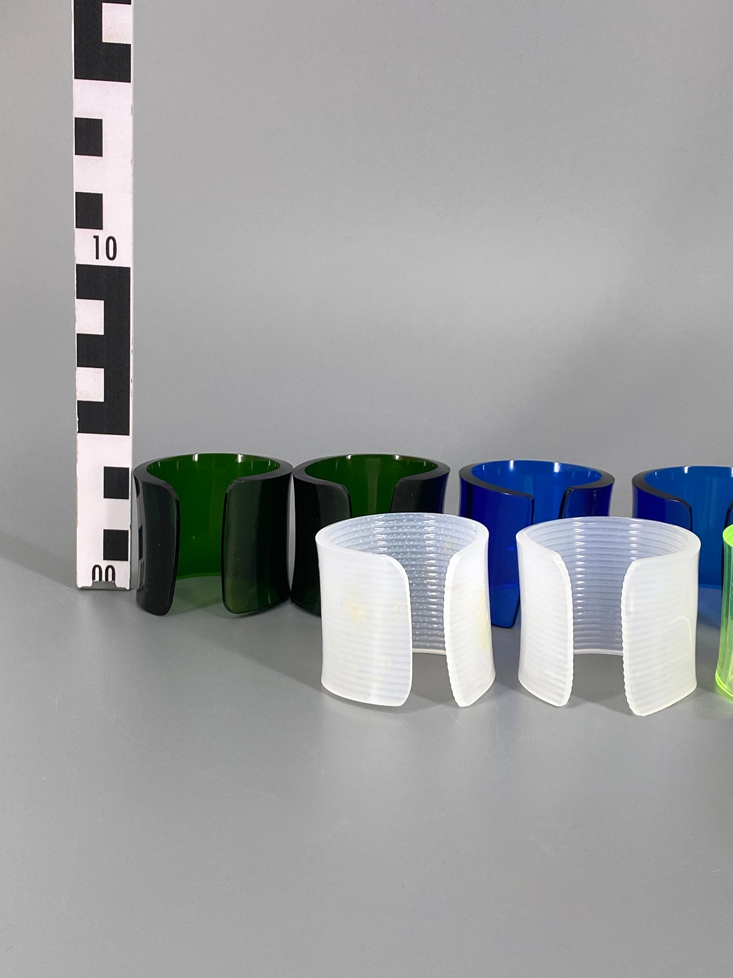 10 Bunte Serviettenringe aus Kunststoff, Vintage