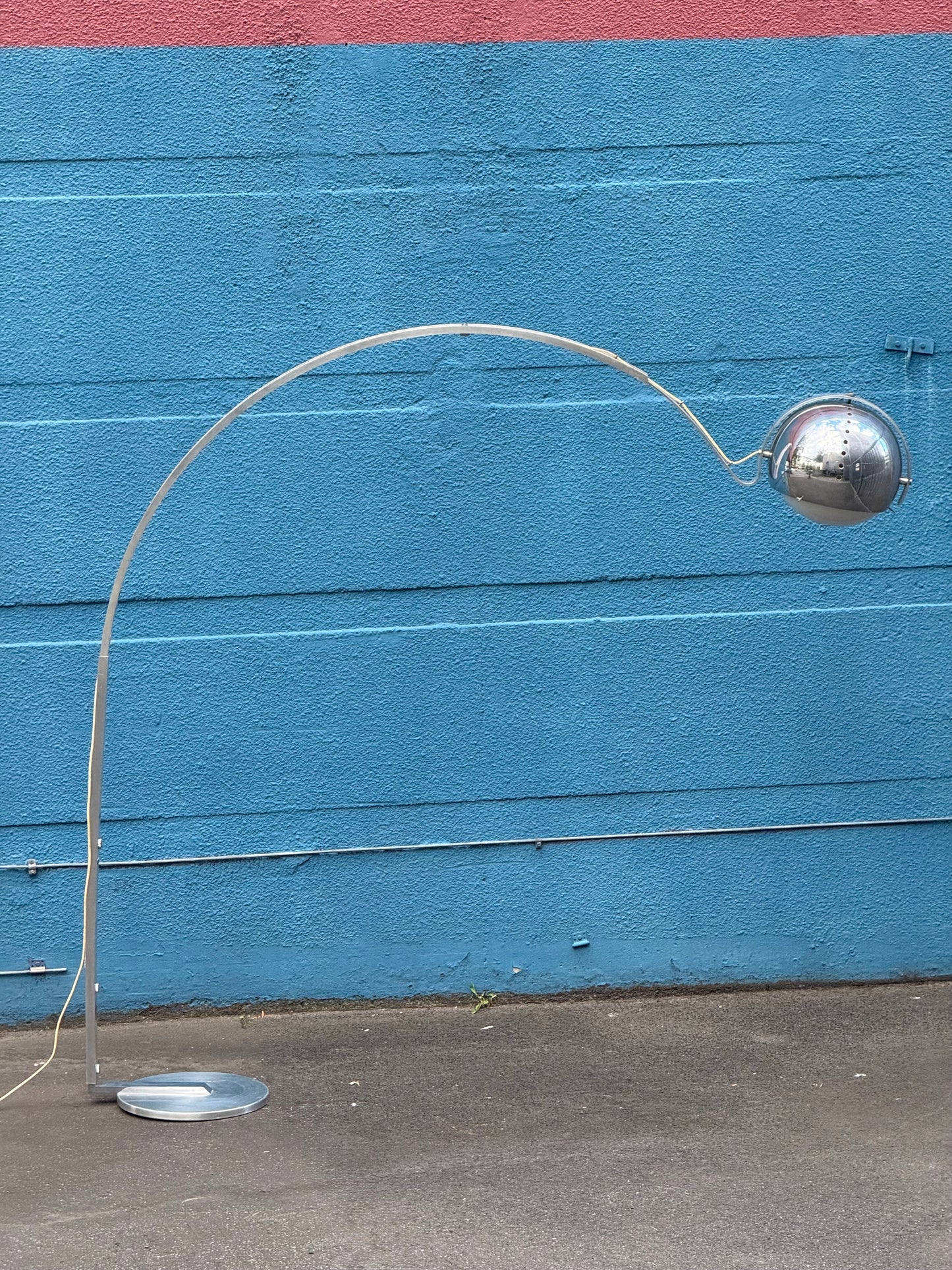 Einzigartige Eyeball-Bogenlampe, Space Age Design aus Italien, 1970er