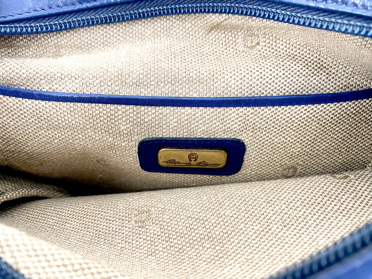 Aigner Taschen-Konvolut 4x Mini, mit Staubbeutel