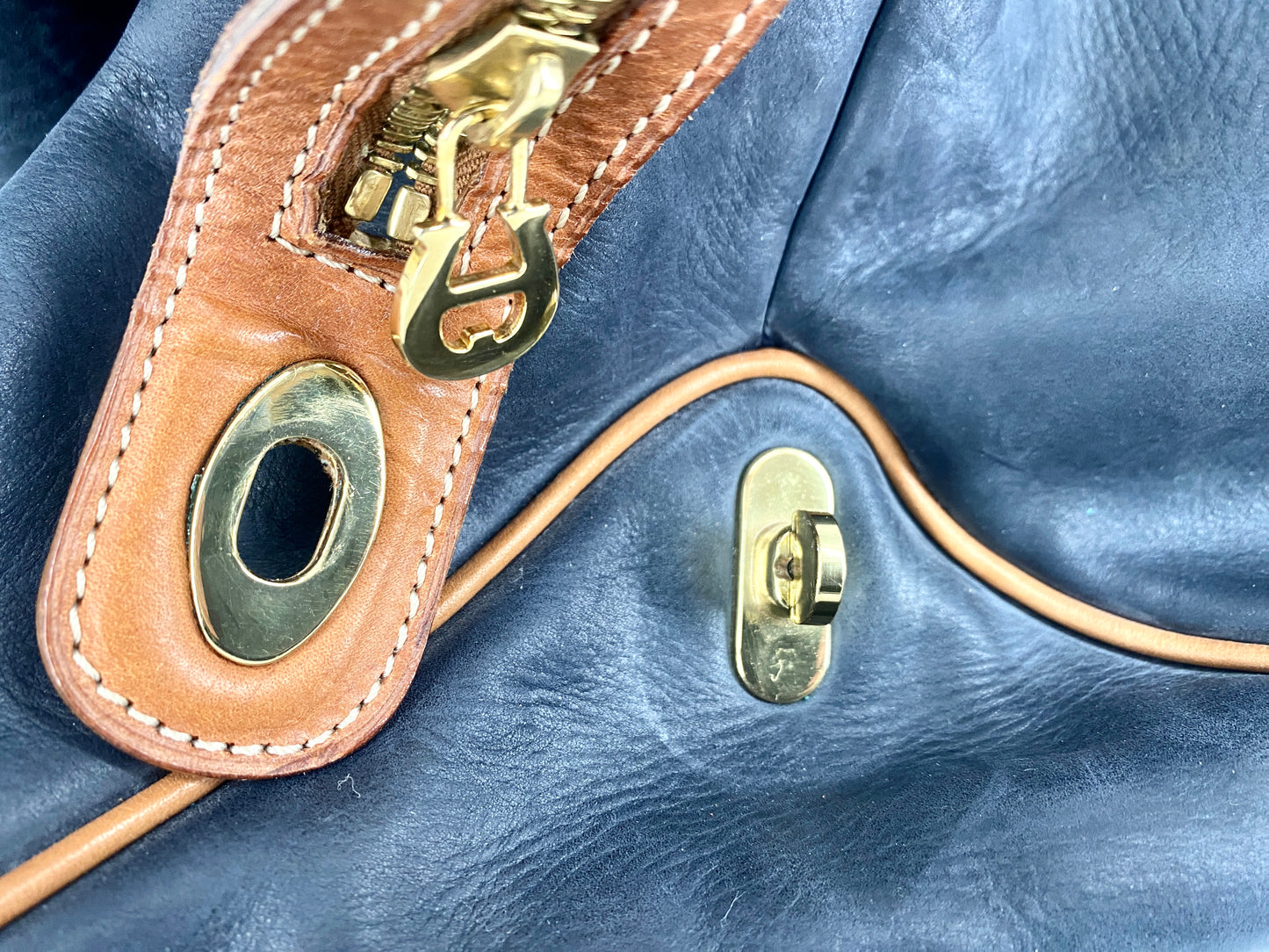 Aigner Vintage Trage Reisetasche Weekender, konvertiertbar. Im Staubbeutel