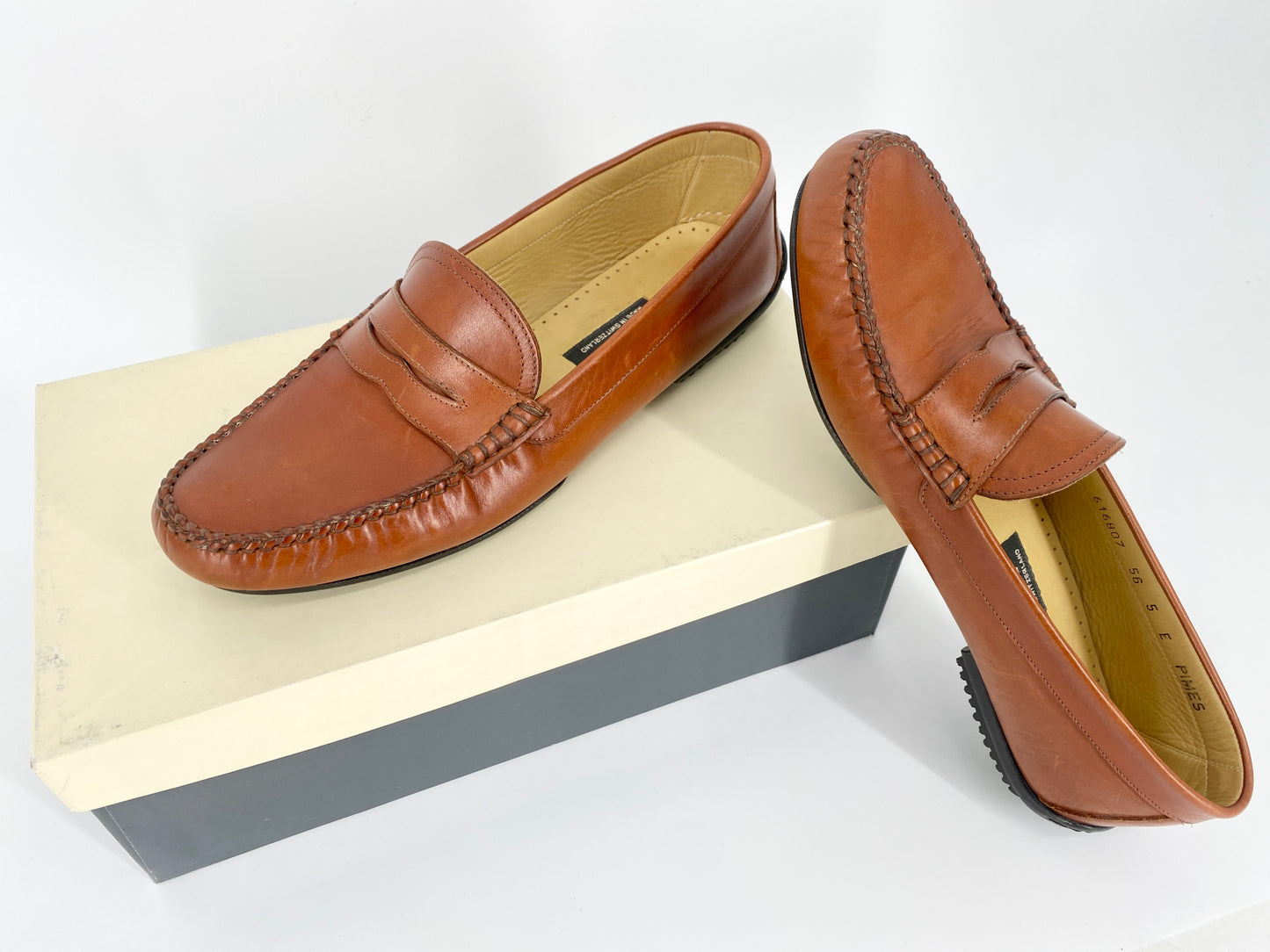 2 x Bally Damenschuhe Switzerland, Leder Loafer/Slipper