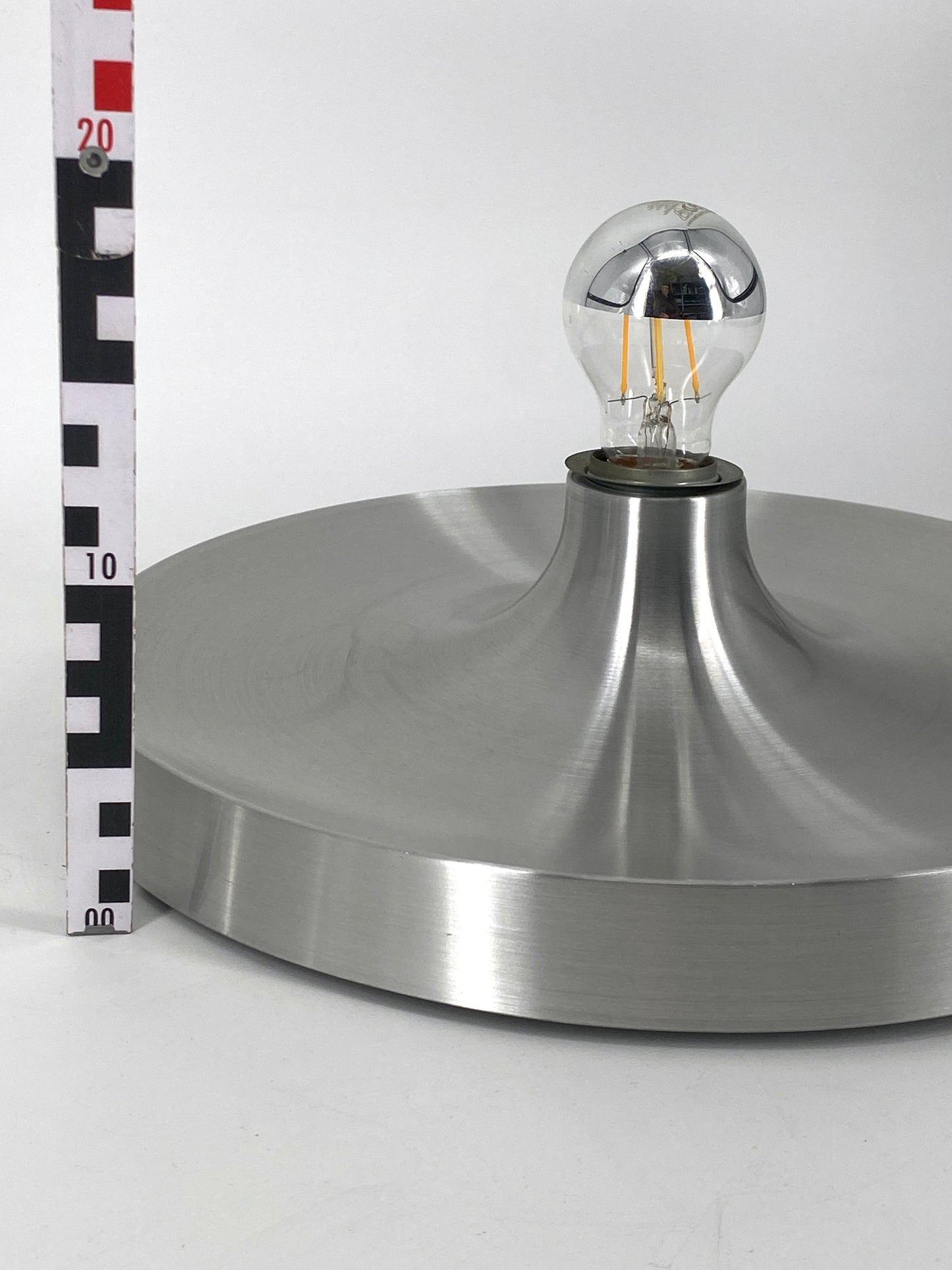Space Age Diskus Wandlampe in Silber von Honsel, 60er