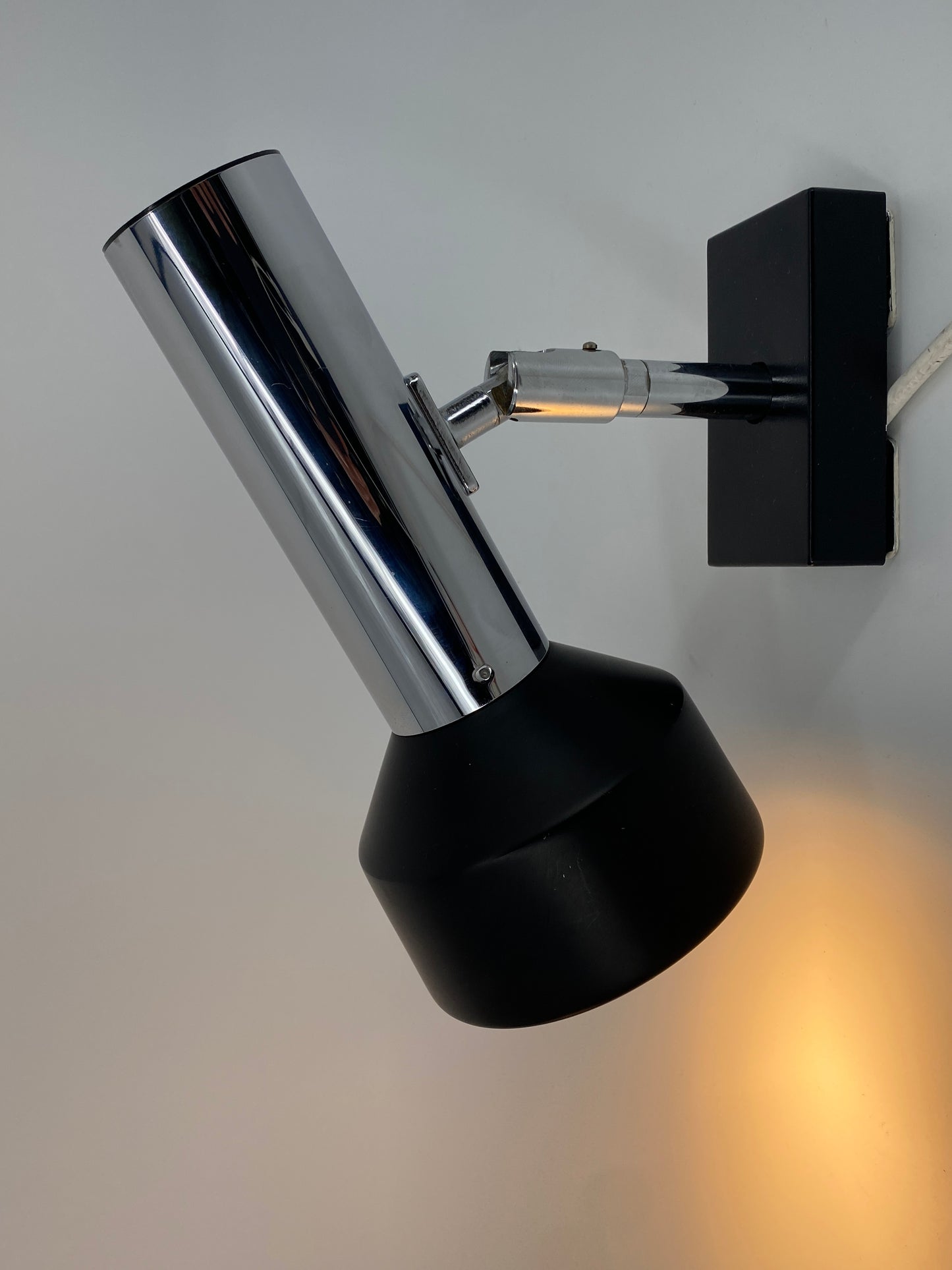 Wandlampe verchrohmt im Space Age / Minimal Design, Deutschland 1970er