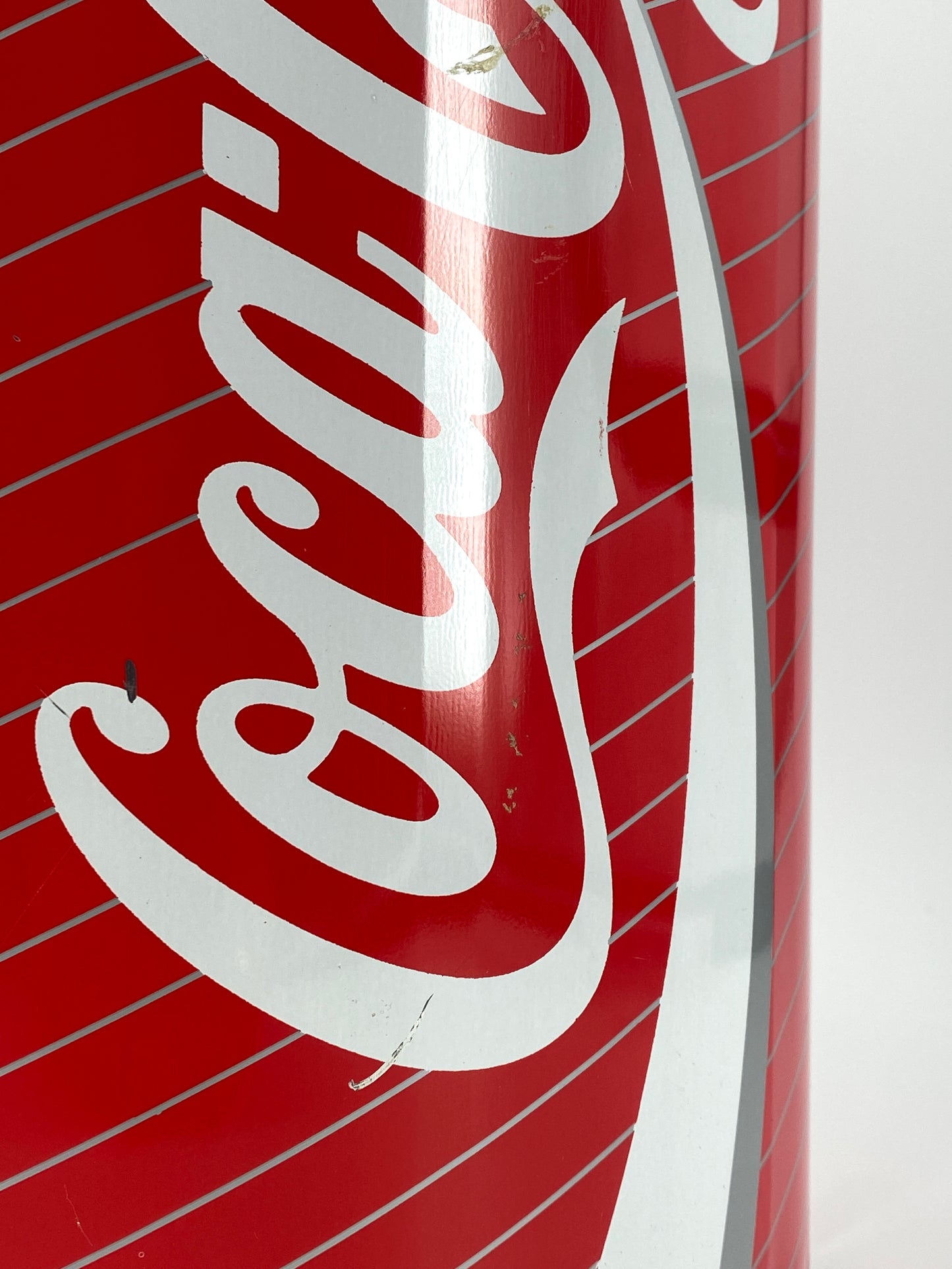 Eimer in Form von einer Coca Cola Dose, ursprünglich Sitzhocker, 90er