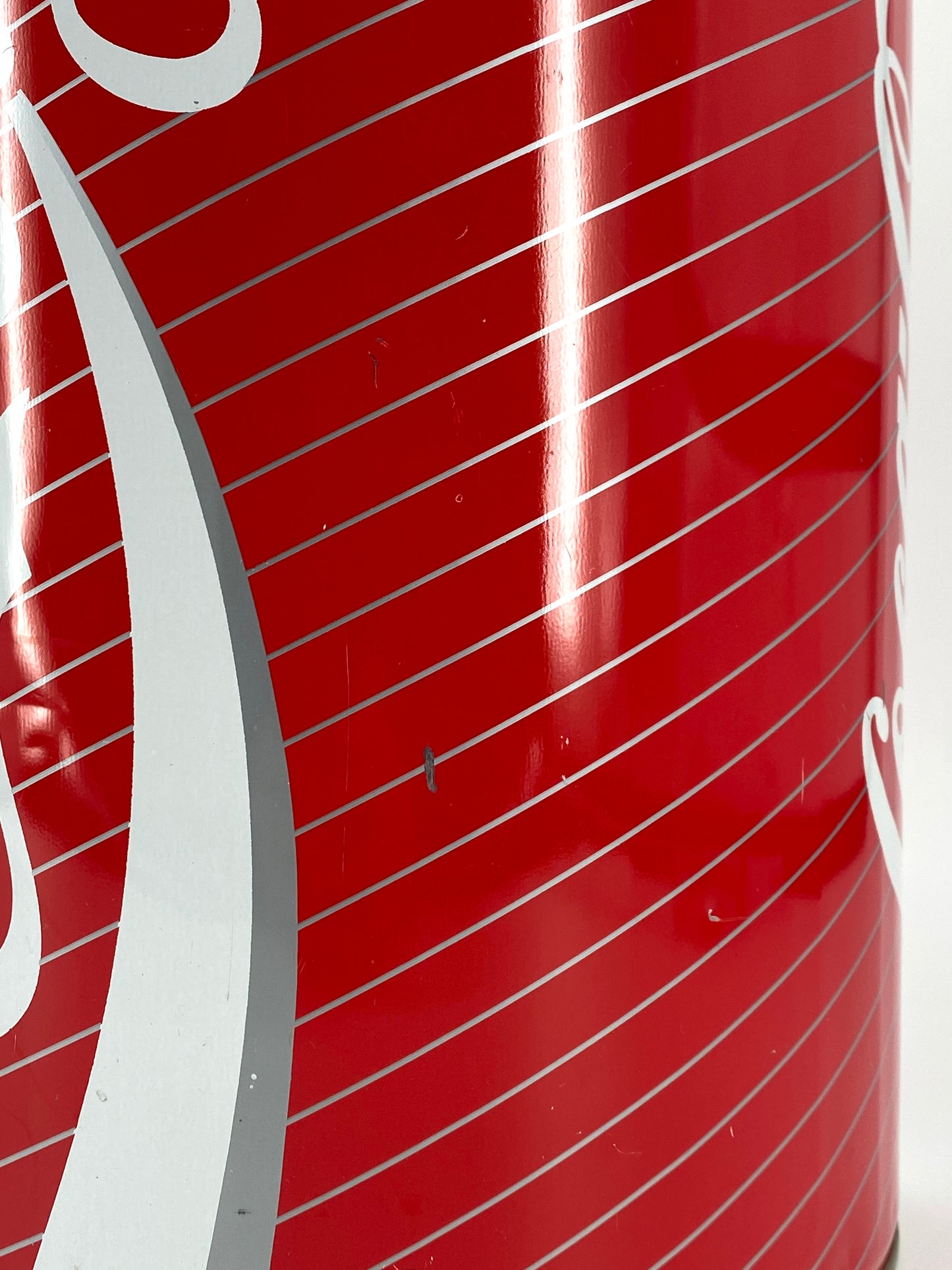 Eimer in Form von einer Coca Cola Dose, ursprünglich Sitzhocker, 90er