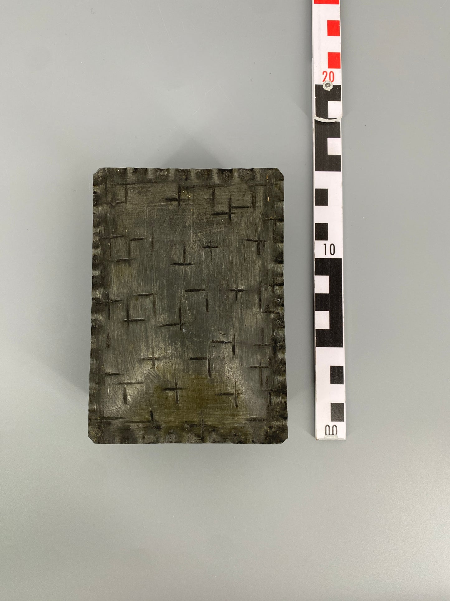 Handgefertigte Dose aus Zinn