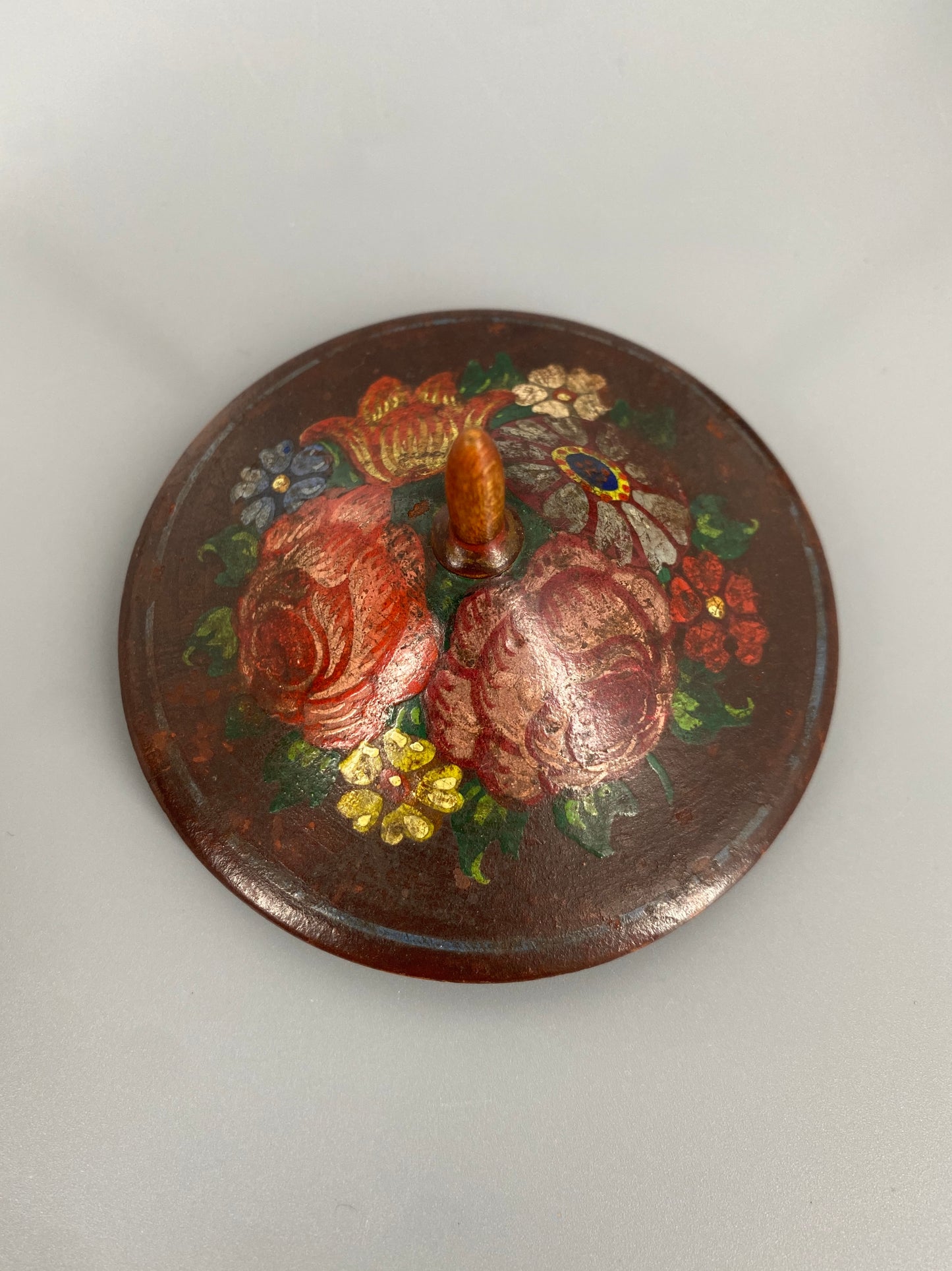 Konvolut aus handbemalten Holzdöschen, 19-20. Jh.