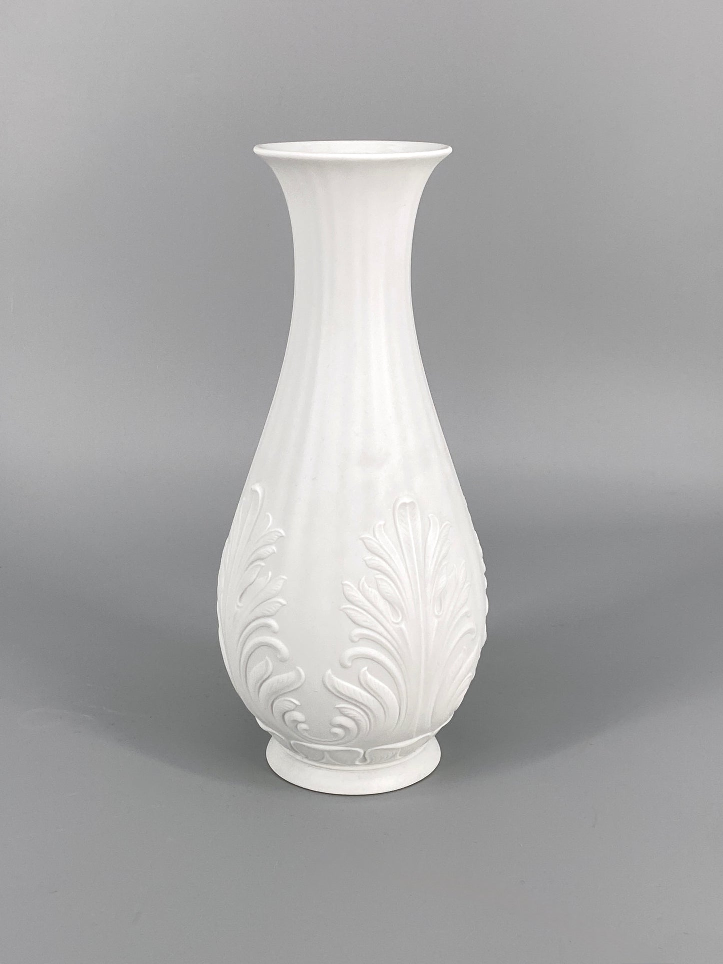 Blattrelief Vase aus Biskuitporzellan von Hutschenreuther, Deutschland, 60er