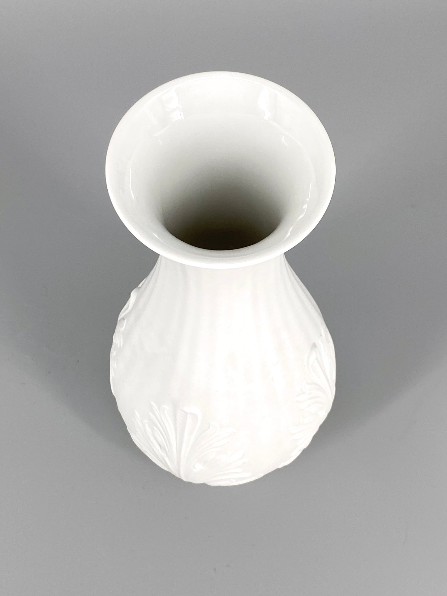 Blattrelief Vase aus Biskuitporzellan von Hutschenreuther, Deutschland, 60er