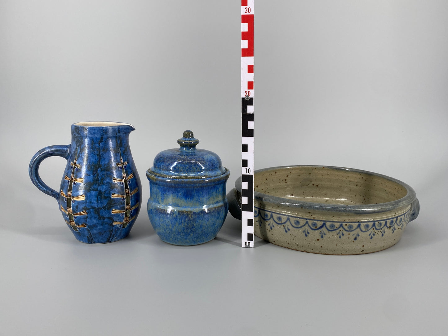 Set aus Studiokeramik: Dose, Krug, Schale, Deutschland, 1960/70er